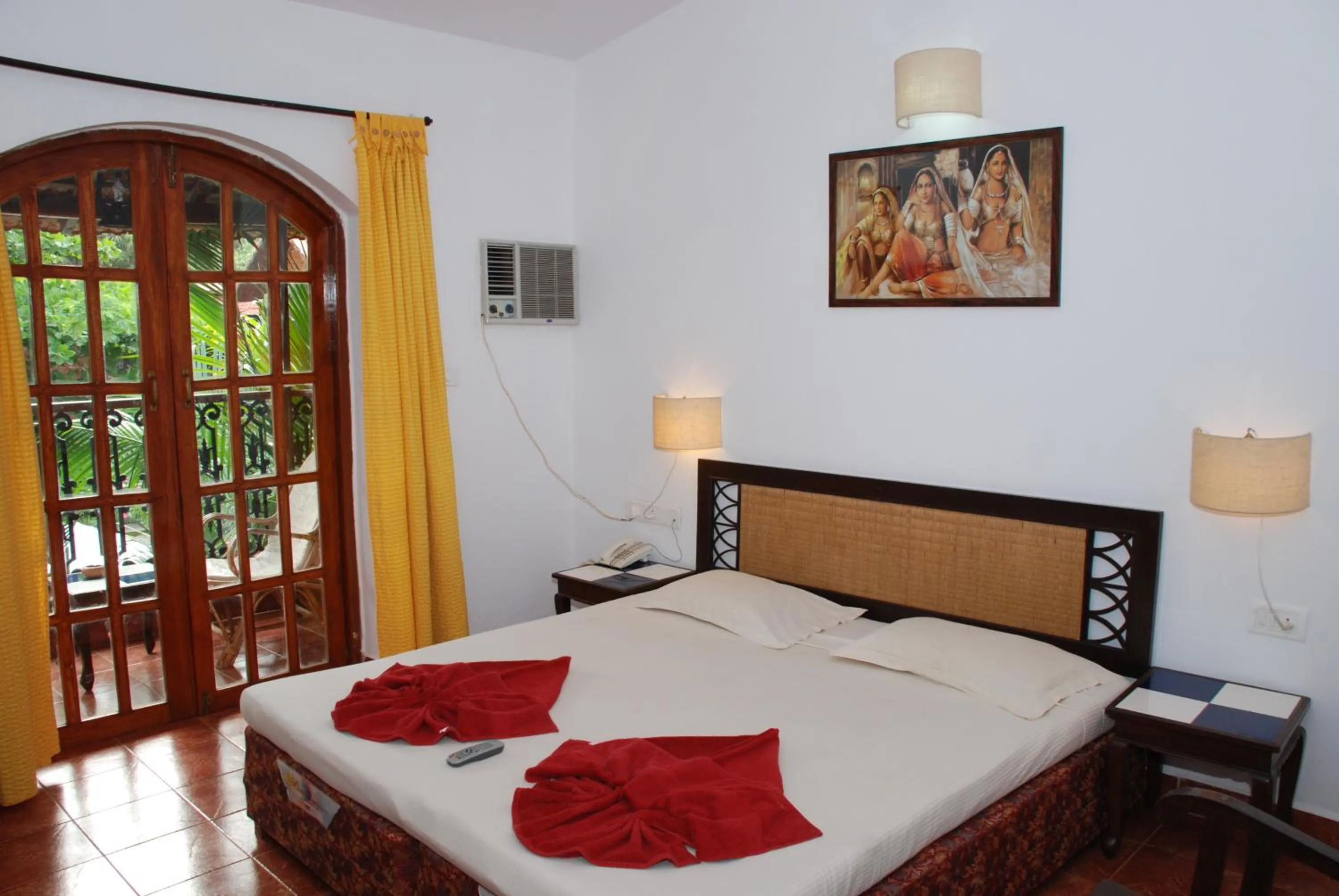 Photo of the whole room, Bed in Sea Breeze Beach Resort Candolim, Goa