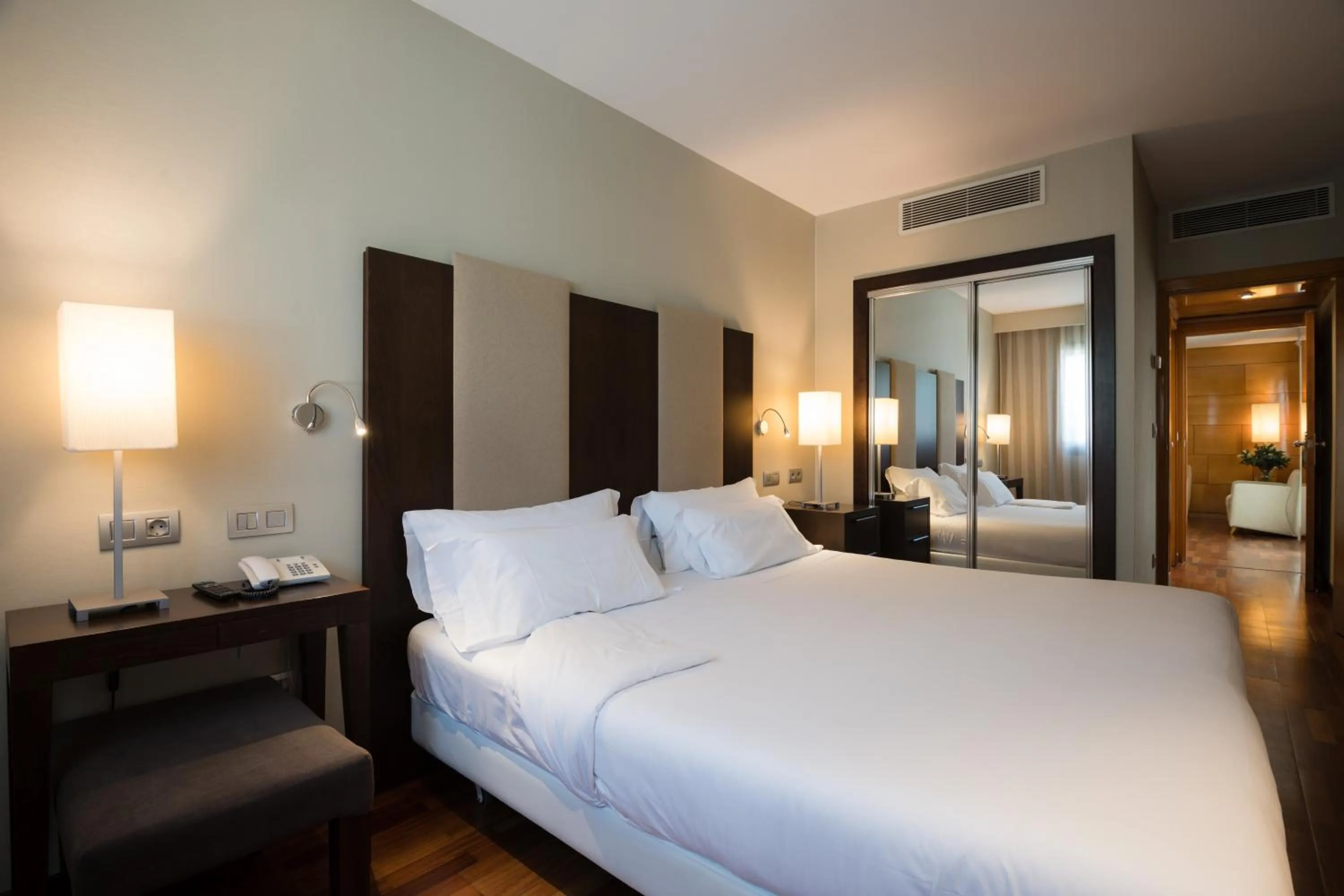 Bed in Hotel Ciudad de Valladolid