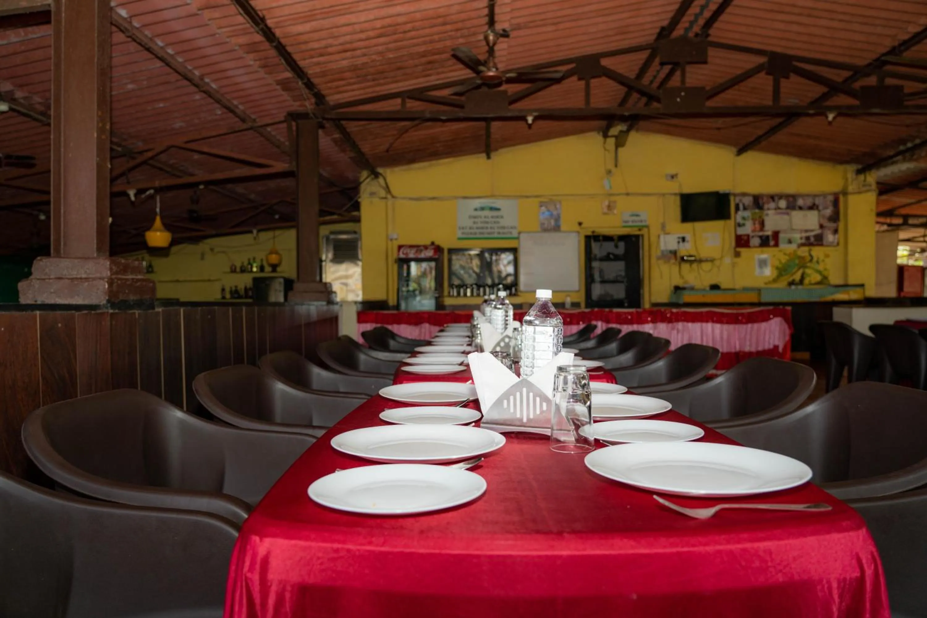 Restaurant/places to eat in Wild Camp- The Nature Resort