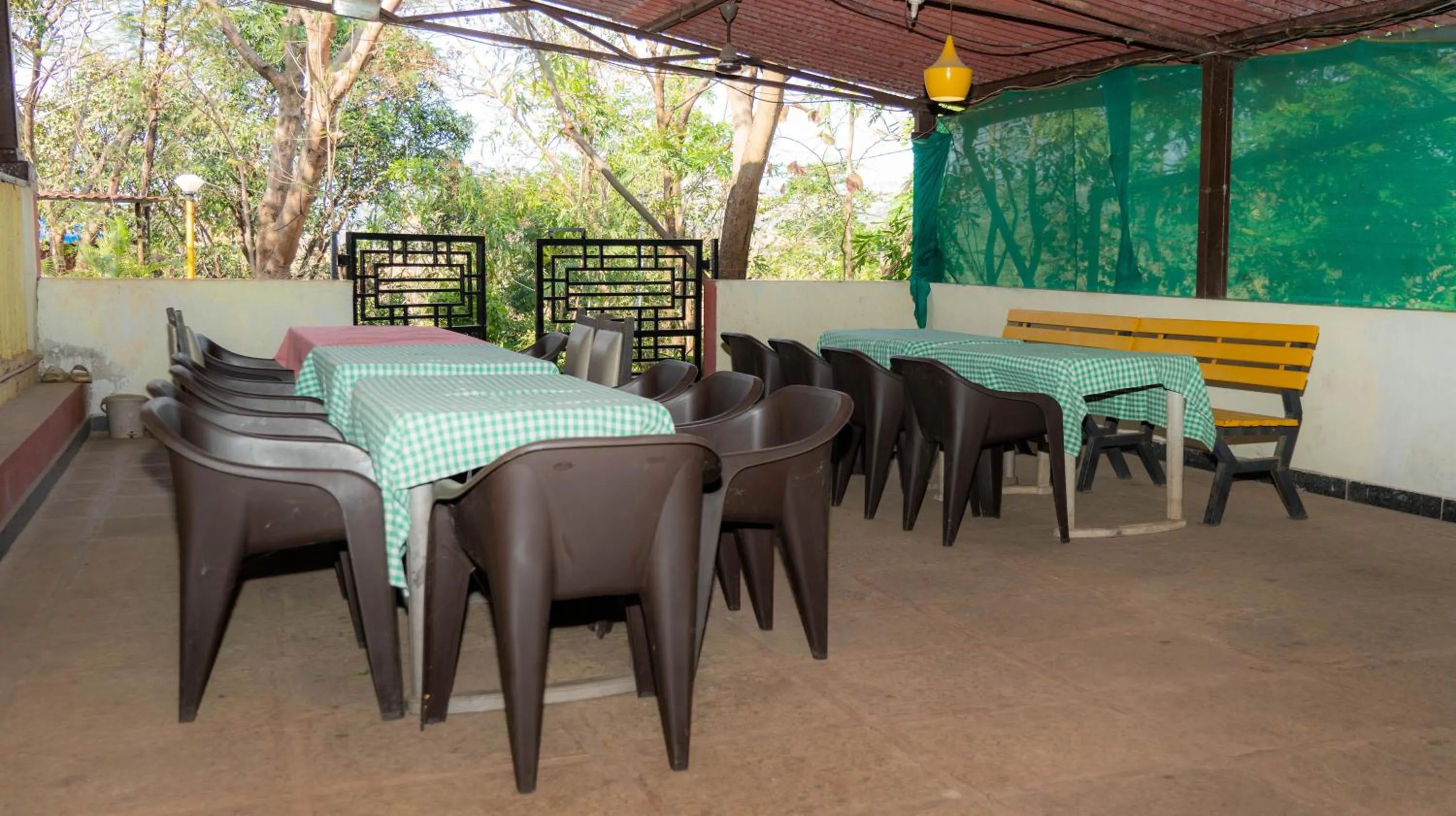 Restaurant/places to eat in Wild Camp- The Nature Resort