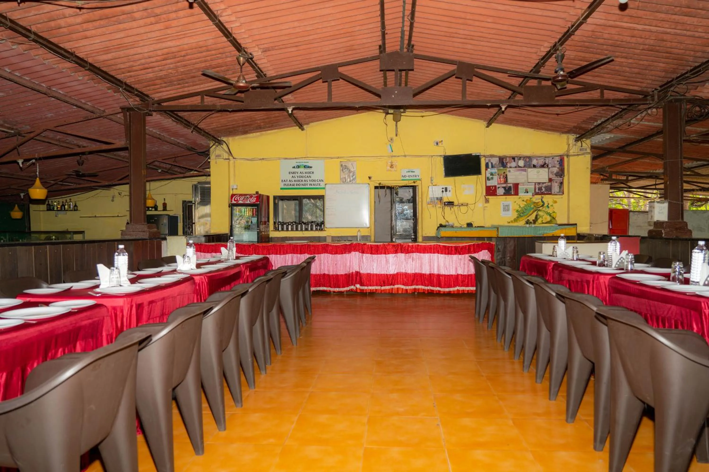 Restaurant/places to eat in Wild Camp- The Nature Resort