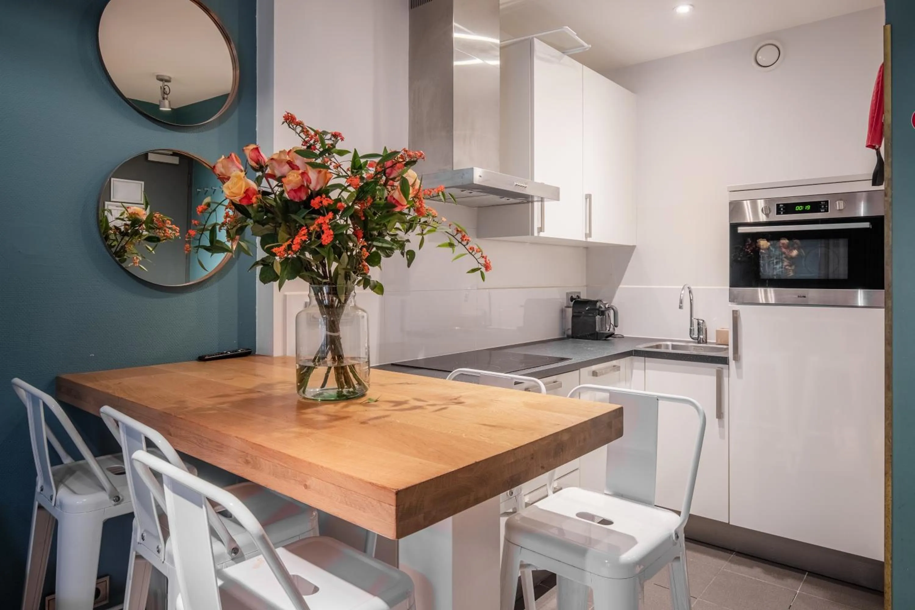 Kitchen or kitchenette in Musea Hotel & Apartments