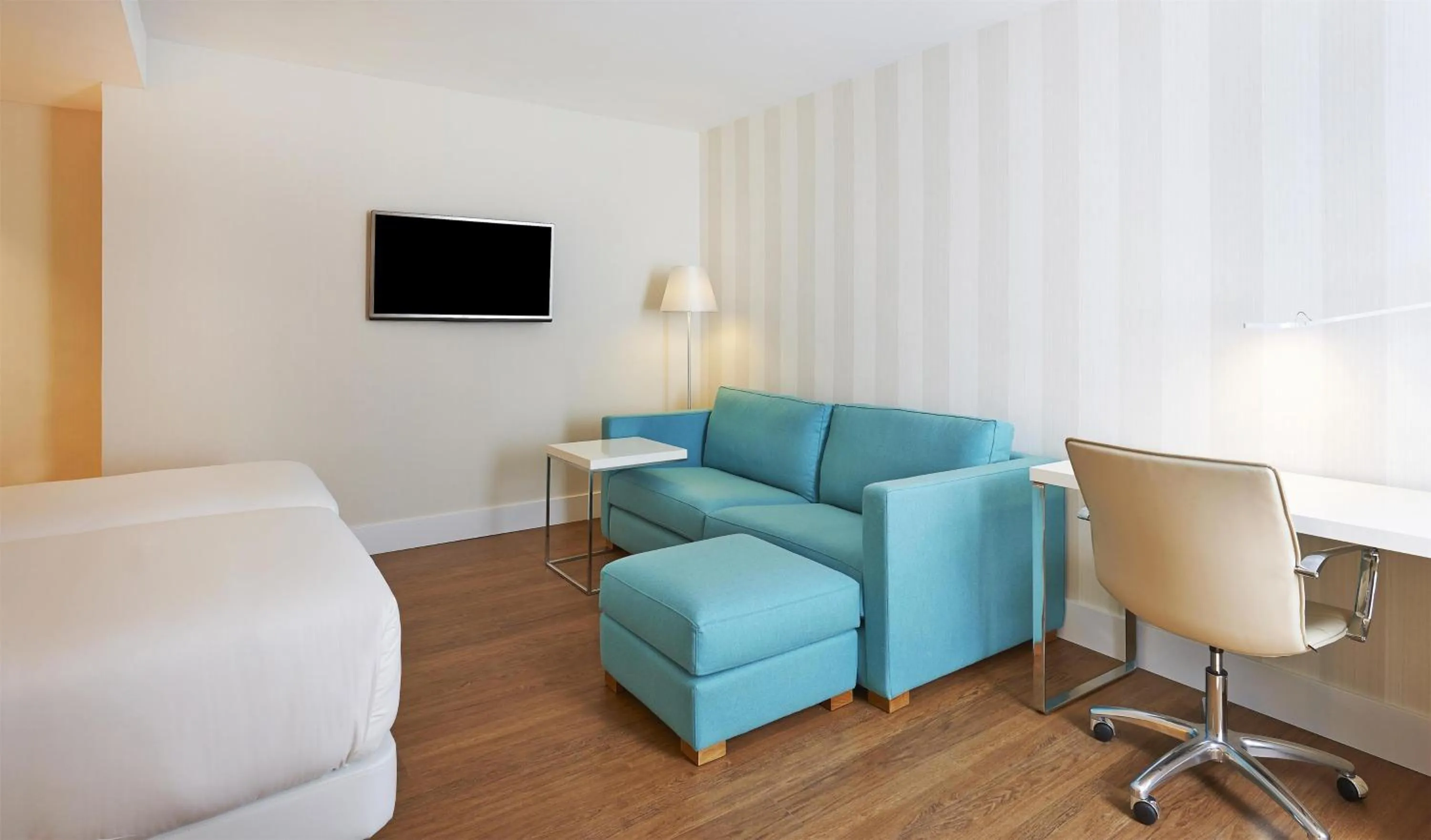 Bedroom in NH Sants Barcelona