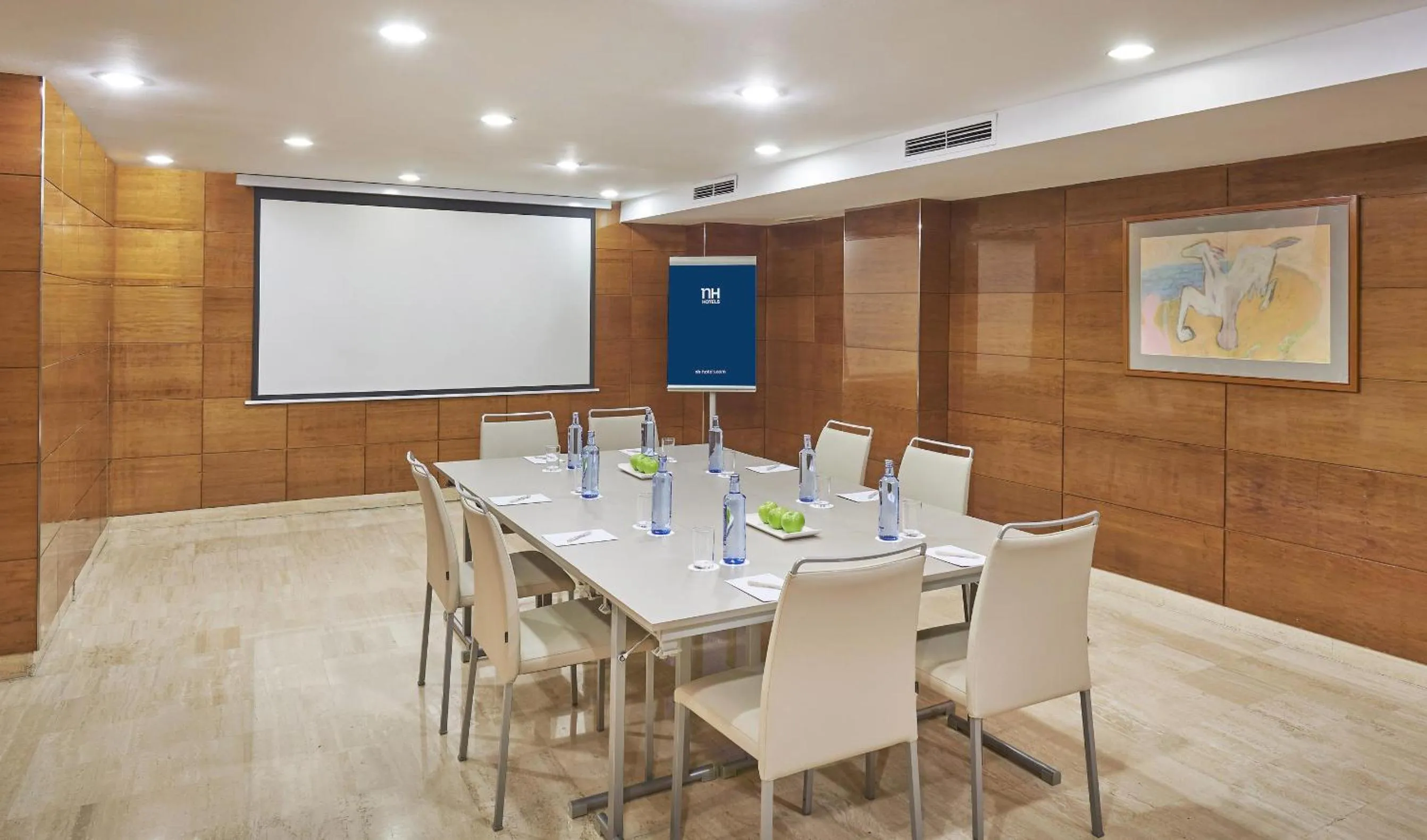 Restaurant/places to eat in NH Barcelona Eixample