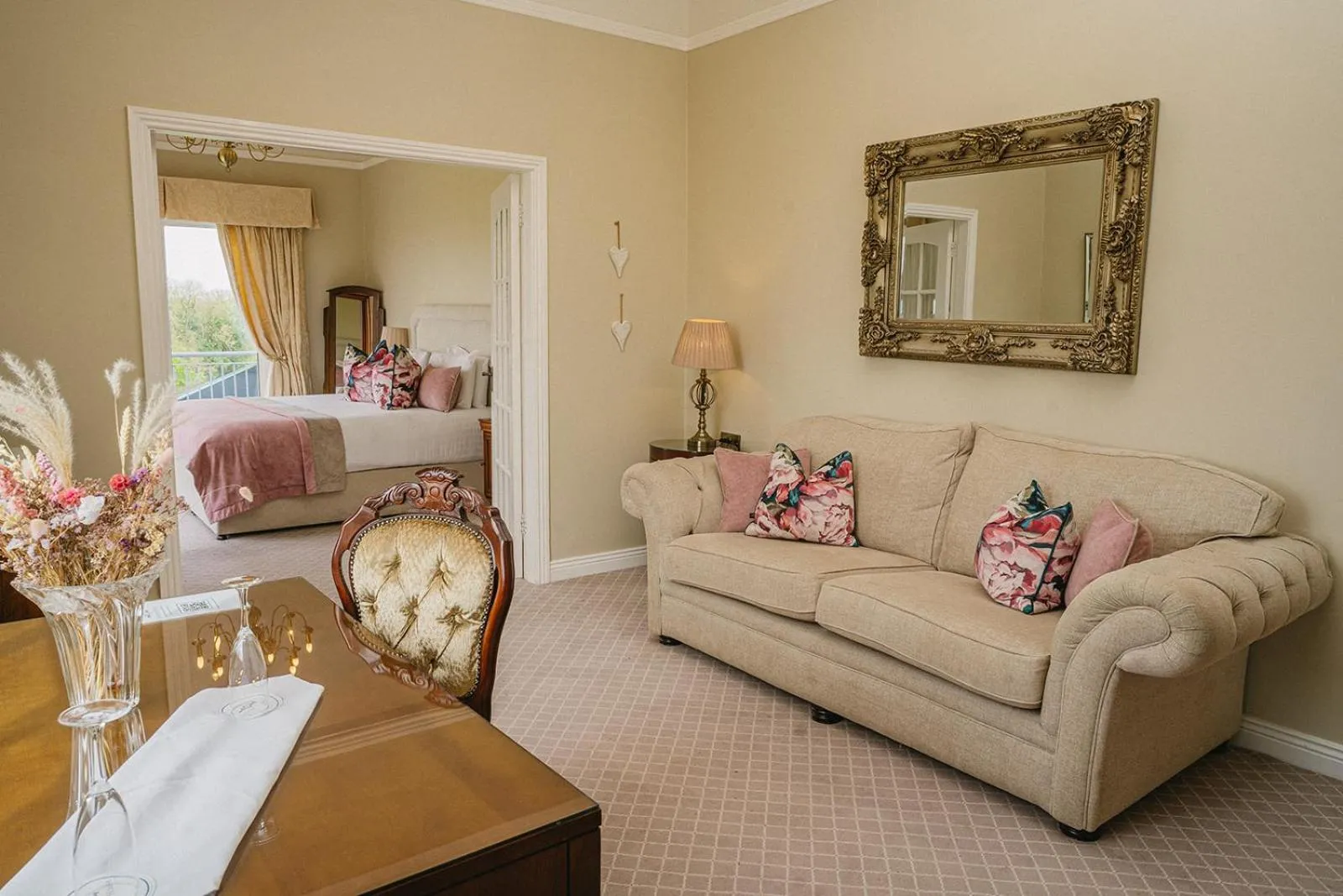 Bed in Crover House Hotel & Golf Club