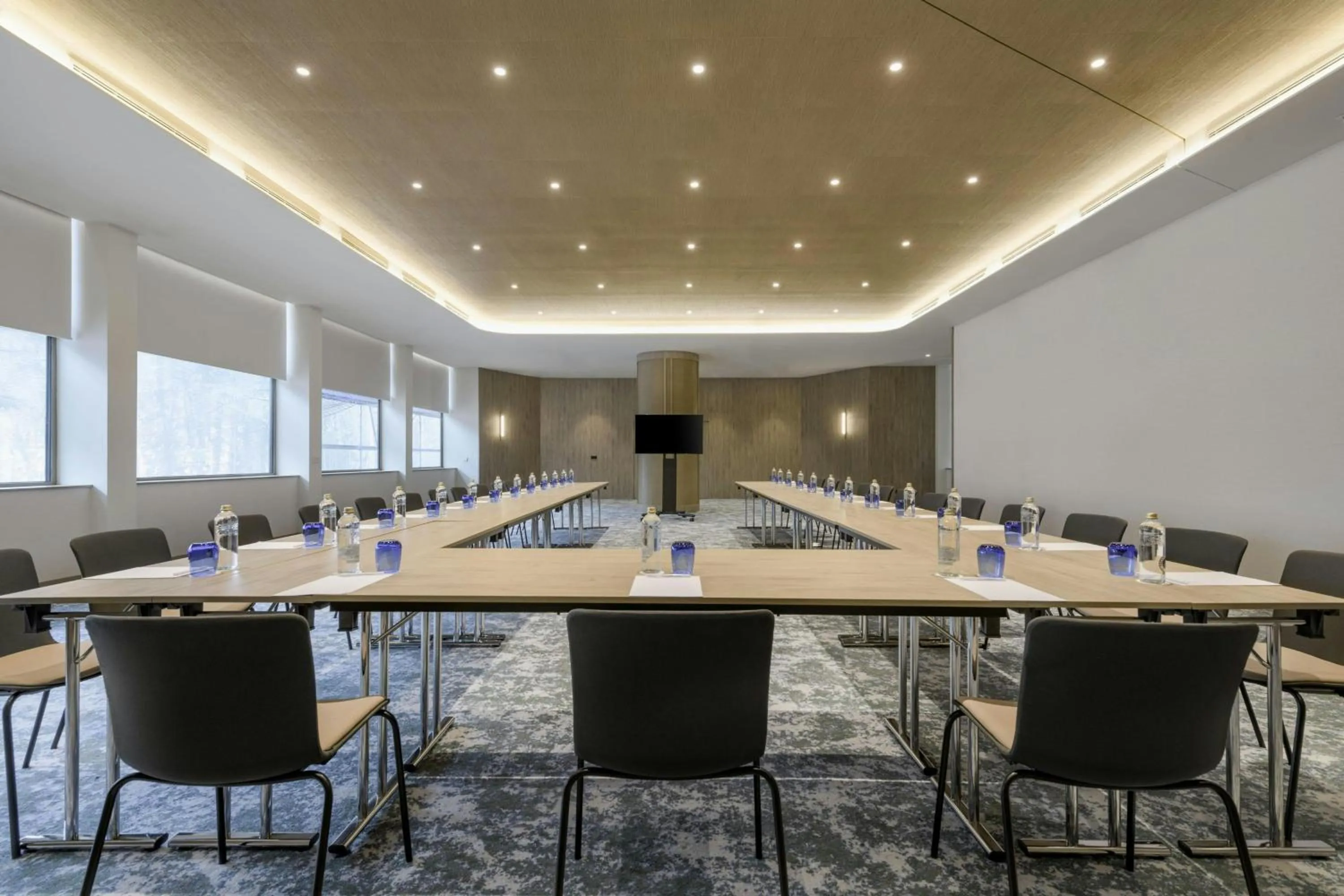 Meeting/conference room in Madrid Marriott Hotel Princesa Plaza