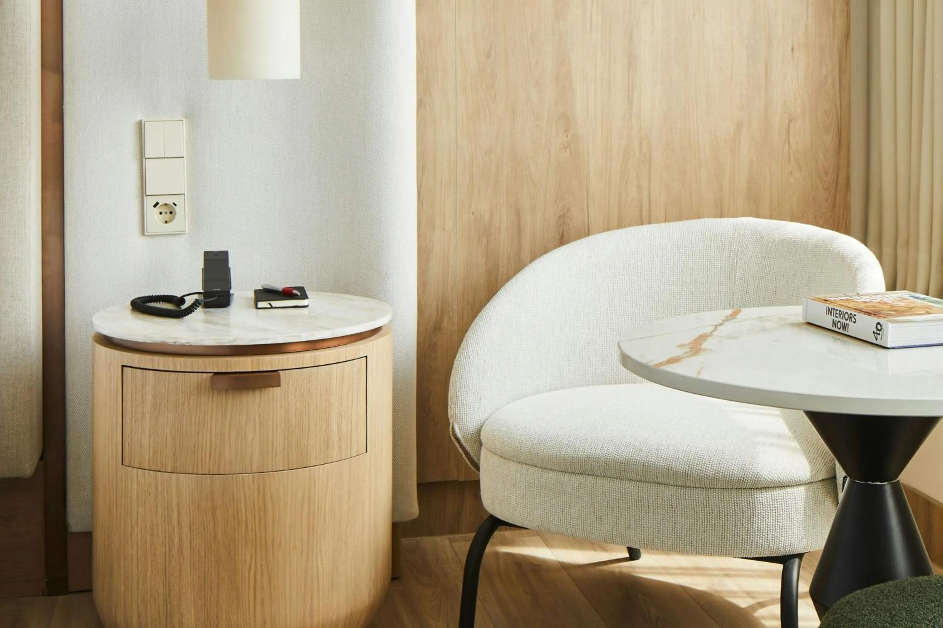 Photo of the whole room in Madrid Marriott Hotel Princesa Plaza