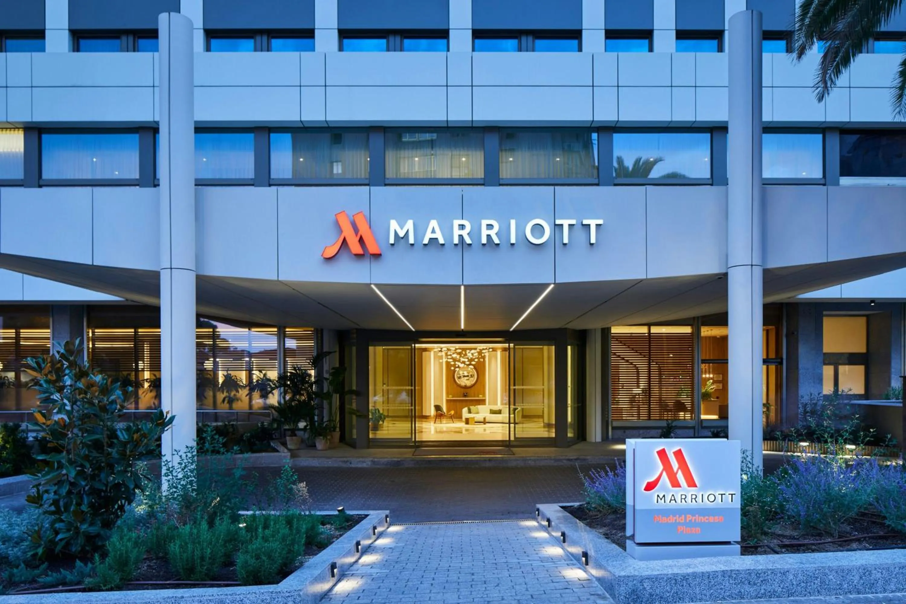 Property building in Madrid Marriott Hotel Princesa Plaza