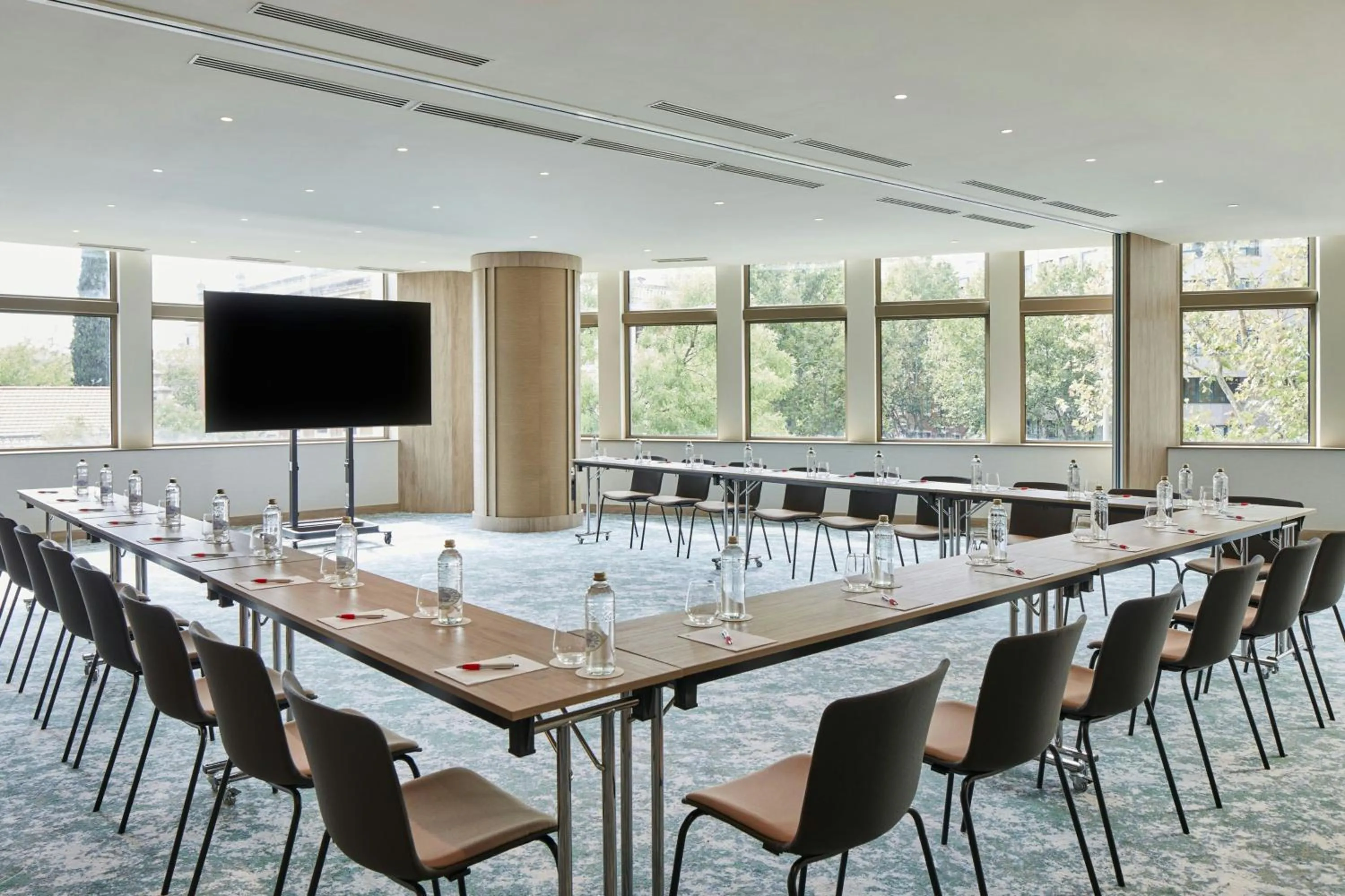 Meeting/conference room in Madrid Marriott Hotel Princesa Plaza