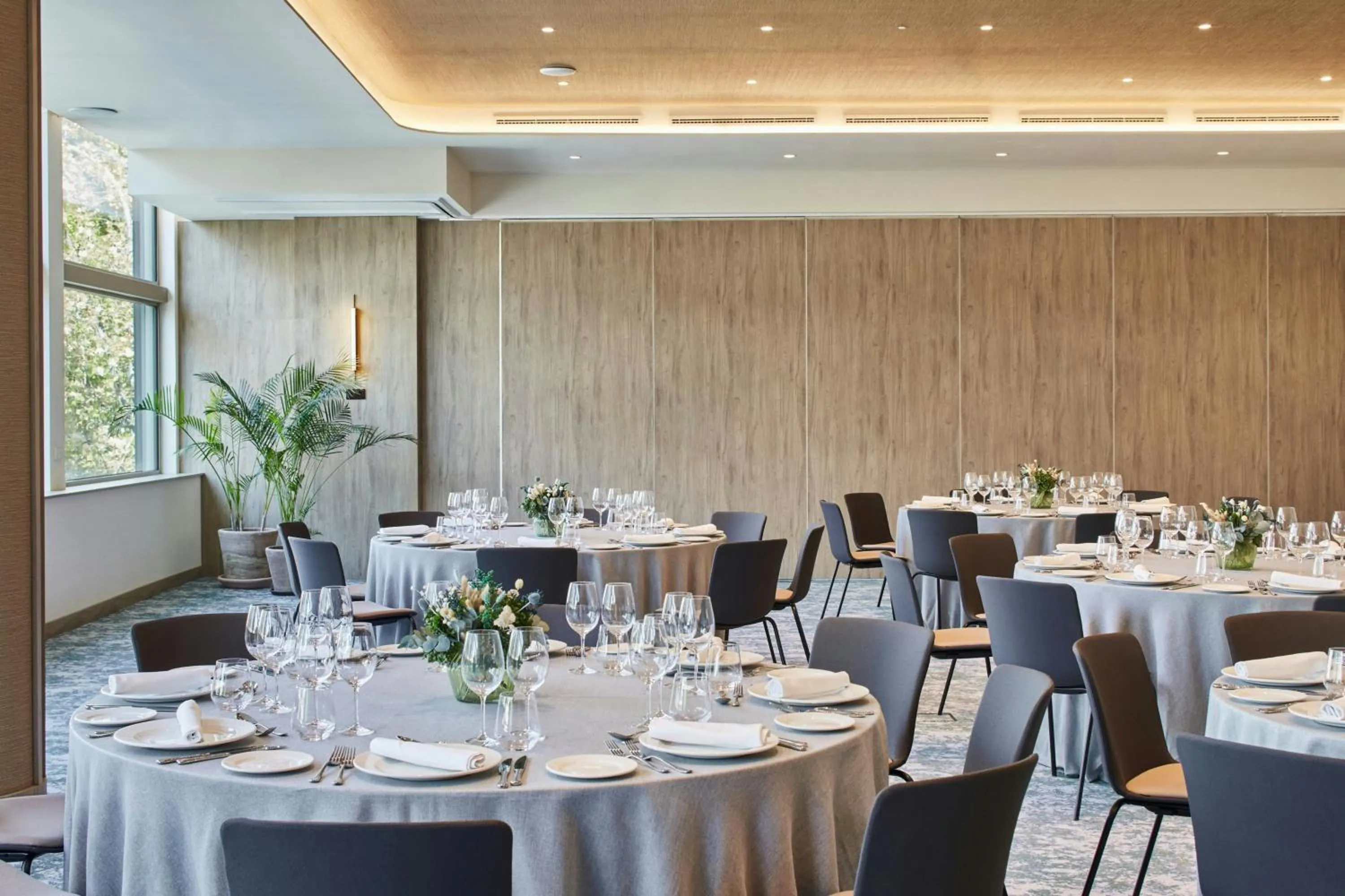 Meeting/conference room in Madrid Marriott Hotel Princesa Plaza