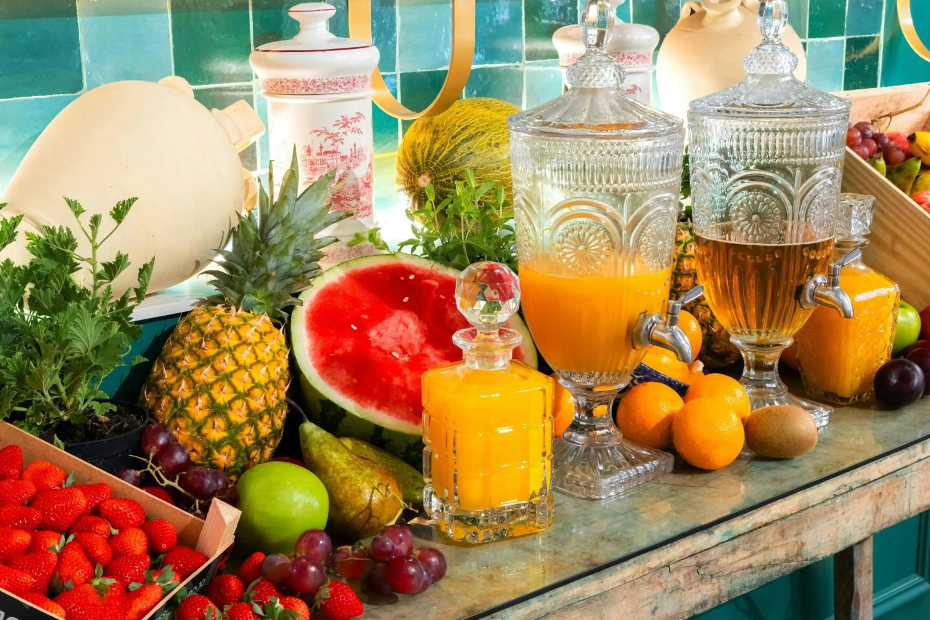 Restaurant/places to eat in Los Seises Sevilla, a Tribute Portfolio Hotel