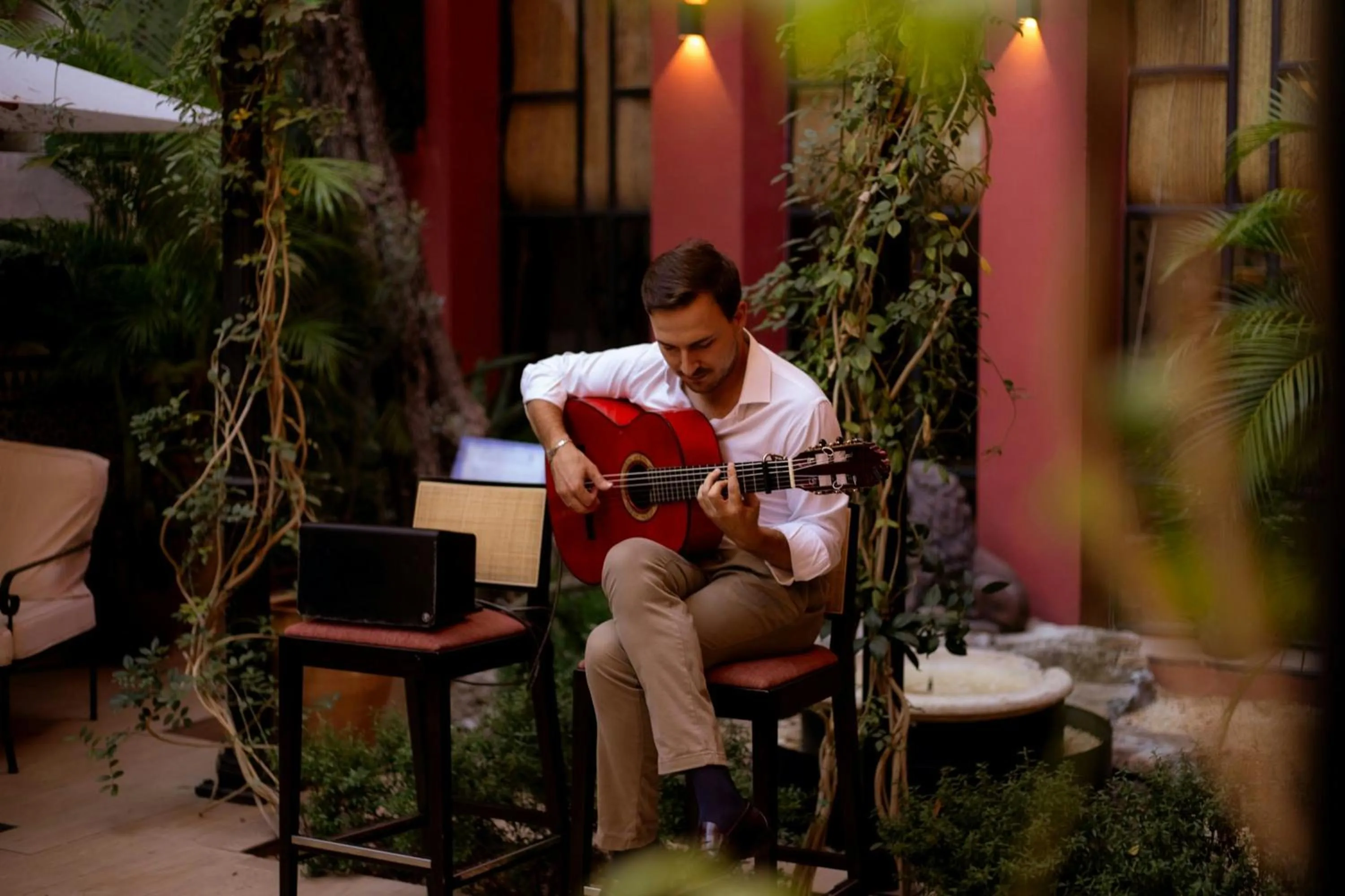 Restaurant/places to eat in Los Seises Sevilla, a Tribute Portfolio Hotel