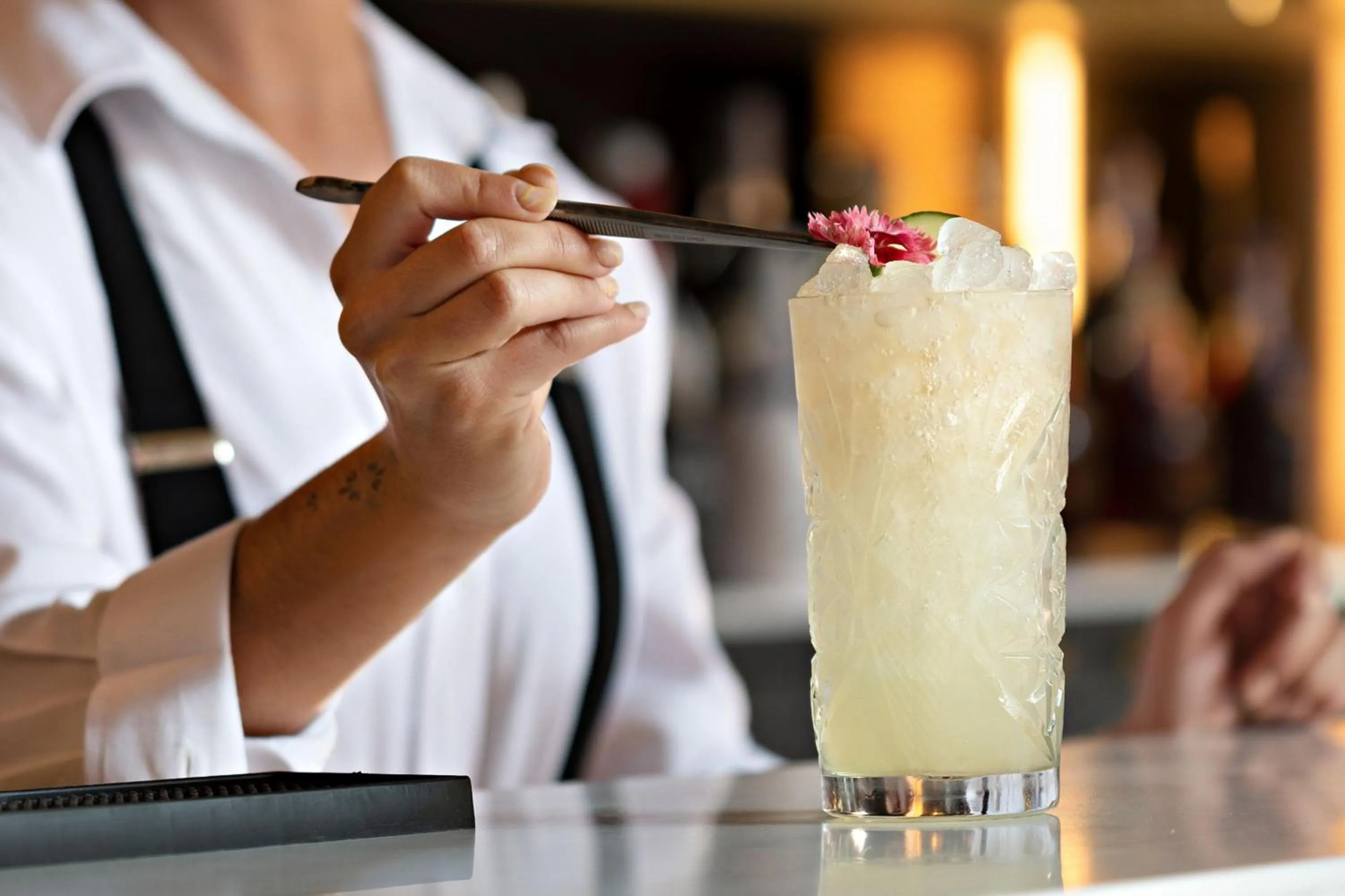 Lounge or bar in Los Seises Sevilla, a Tribute Portfolio Hotel