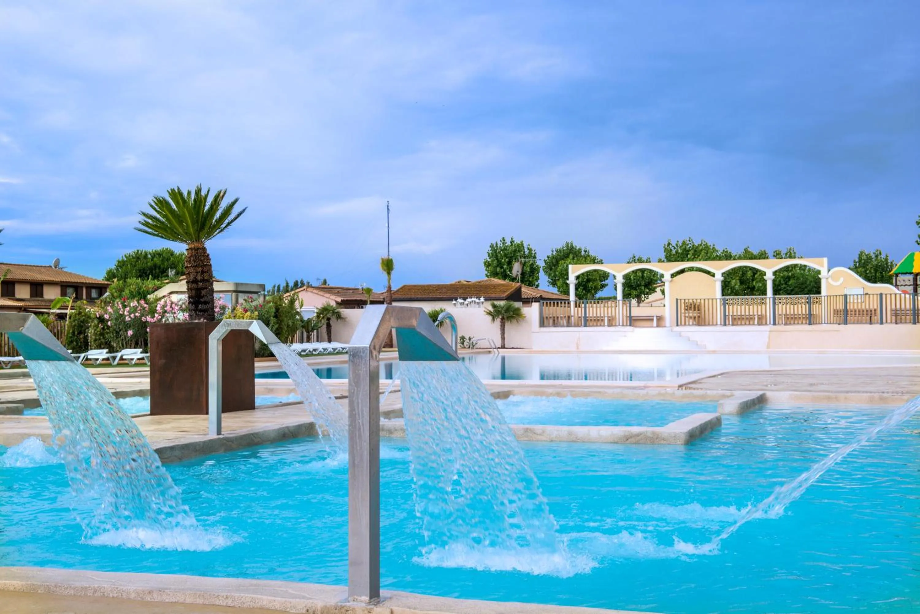 Swimming pool in Les Tamaris et Les Portes du Soleil