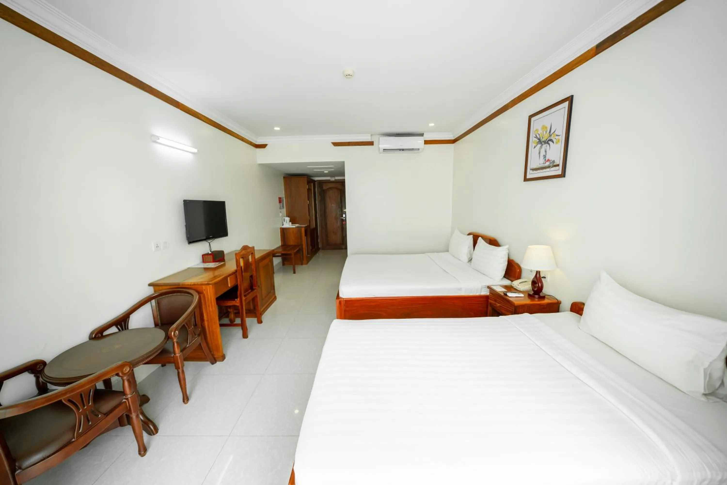 Bed in Pursat Riverside Hotel & Spa
