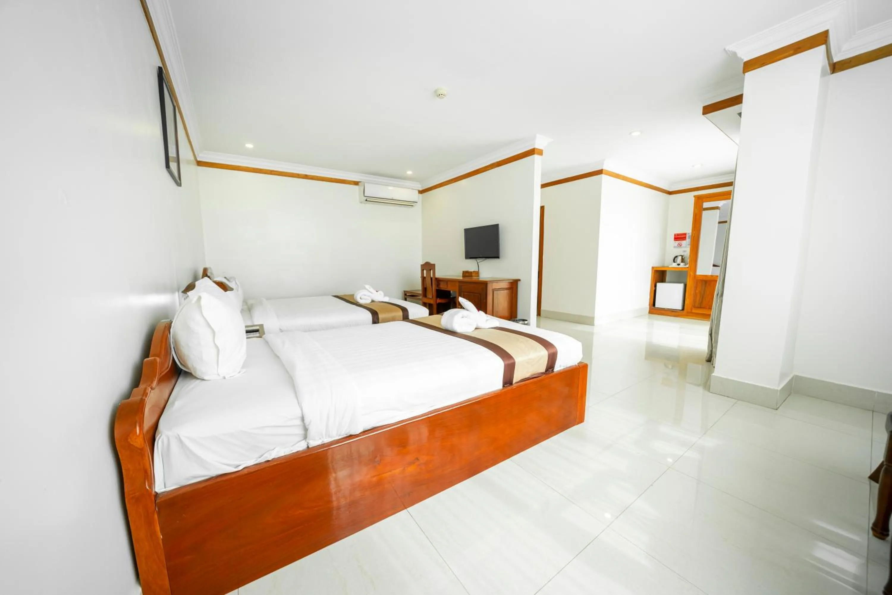 Bedroom, Bed in Pursat Riverside Hotel & Spa