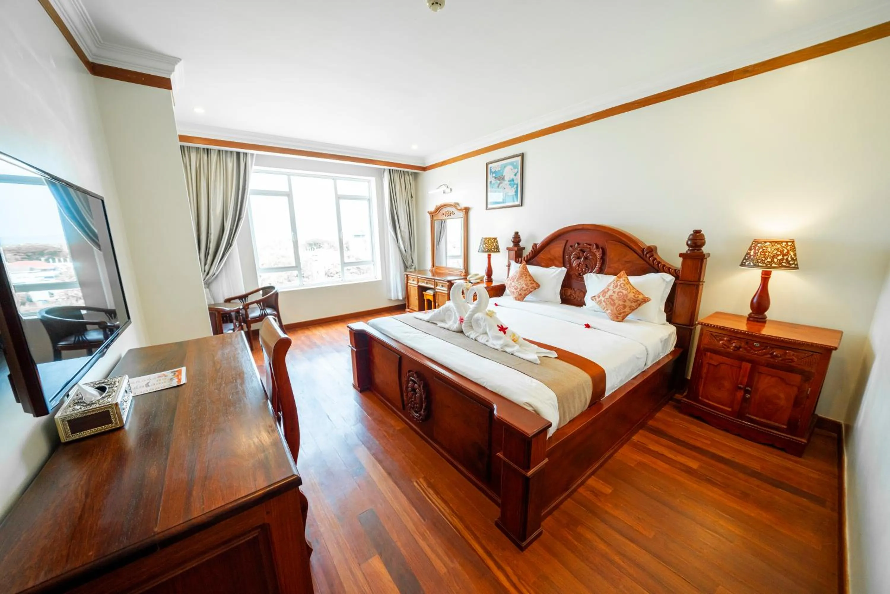 Bedroom, Bed in Pursat Riverside Hotel & Spa
