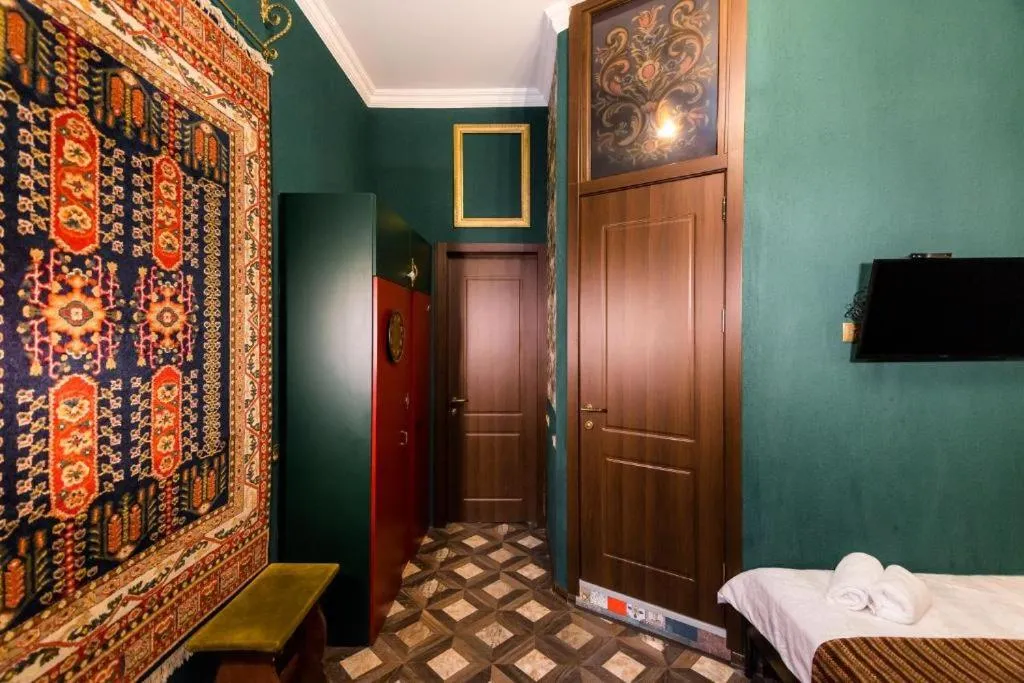 TV and multimedia, Bed in Vorontsoff Inn Boutique Hotel