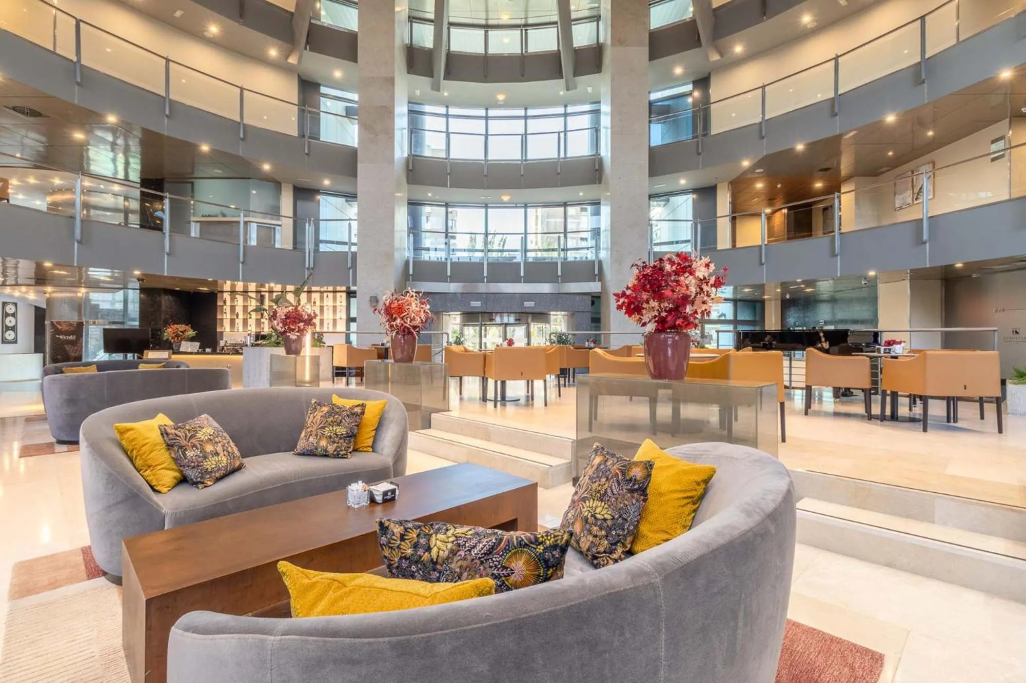 Lobby or reception in Eurostars Suites Mirasierra