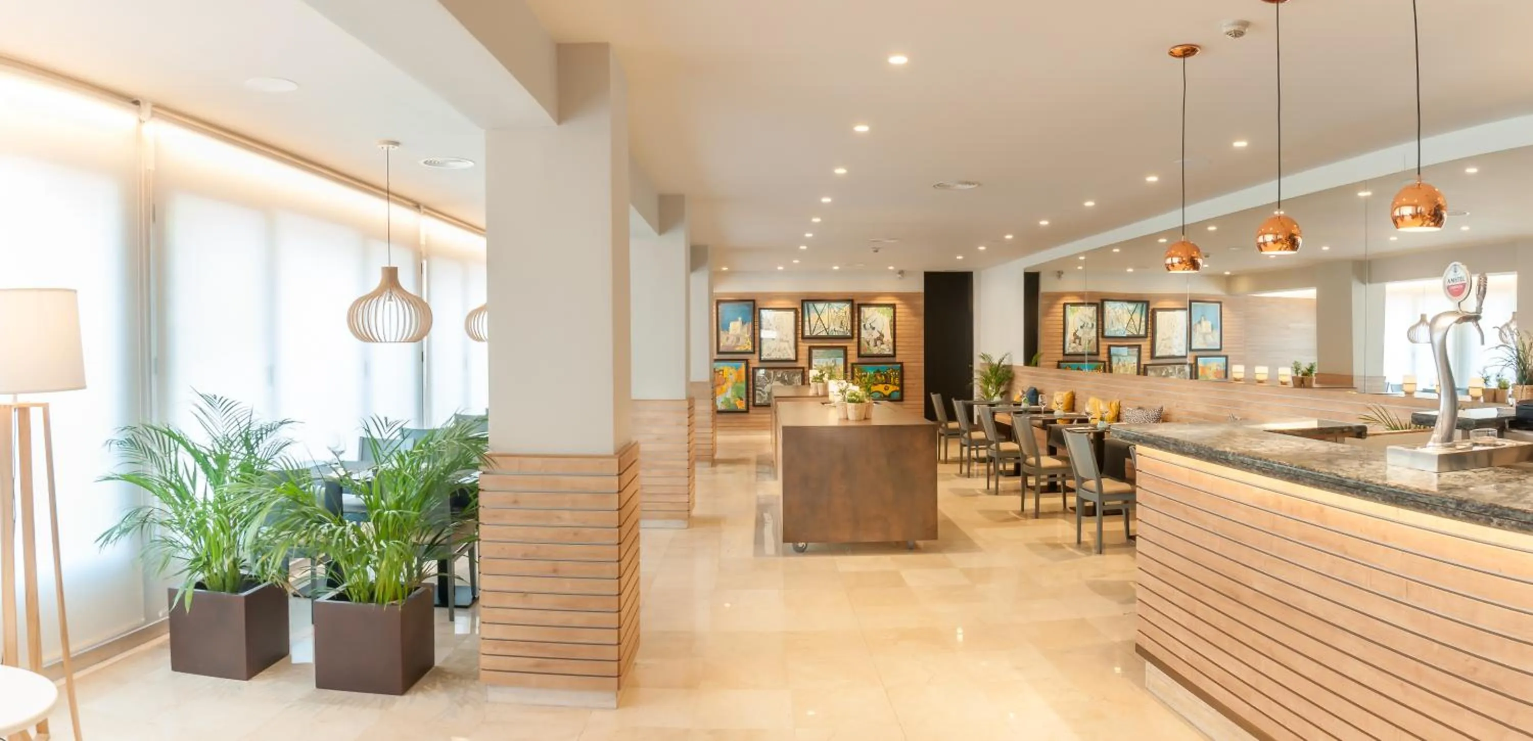 Restaurant/places to eat in Hotel Costabella