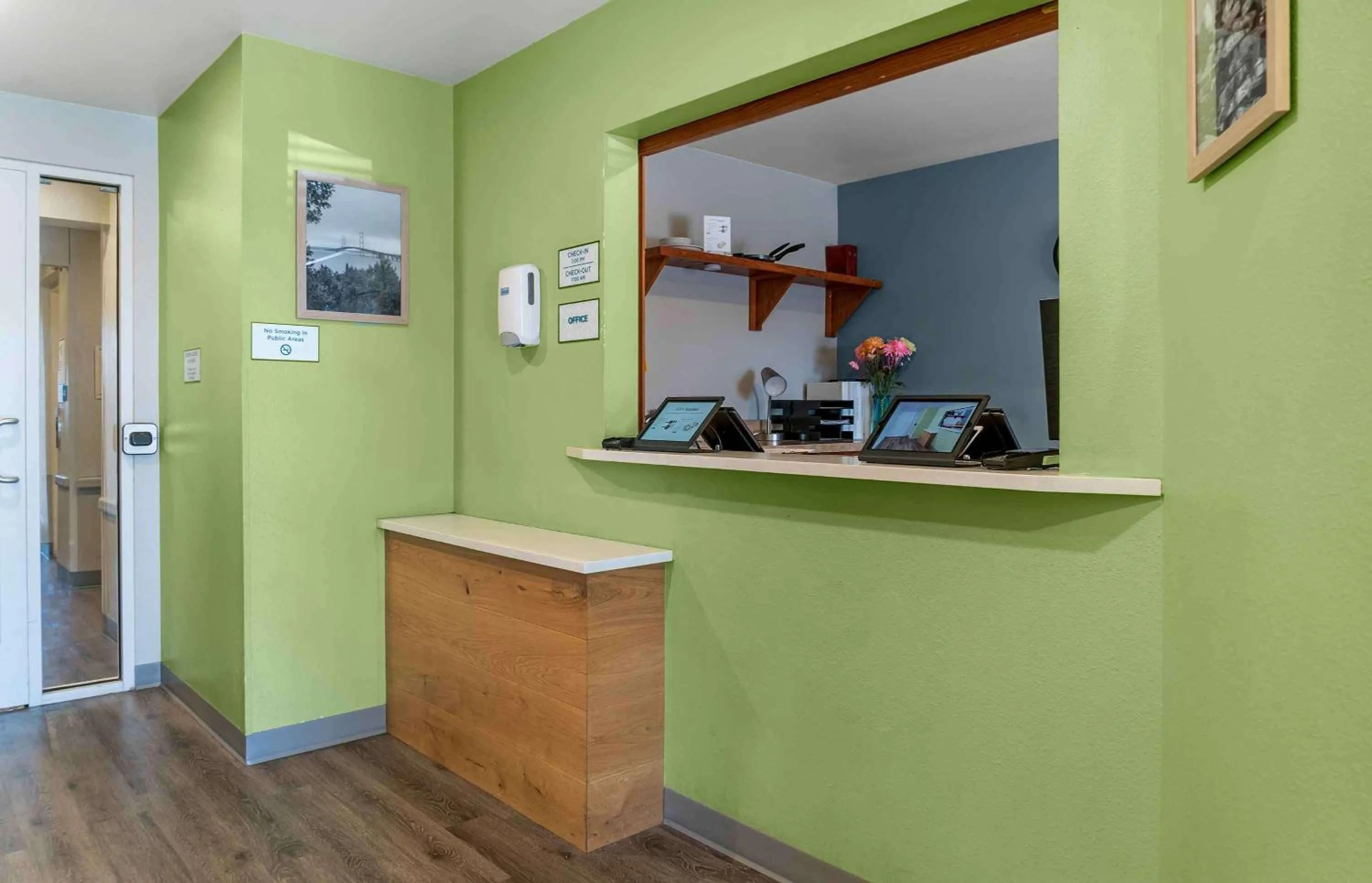 Lobby or reception in Extended Stay America Select Suites - Kalamazoo - West