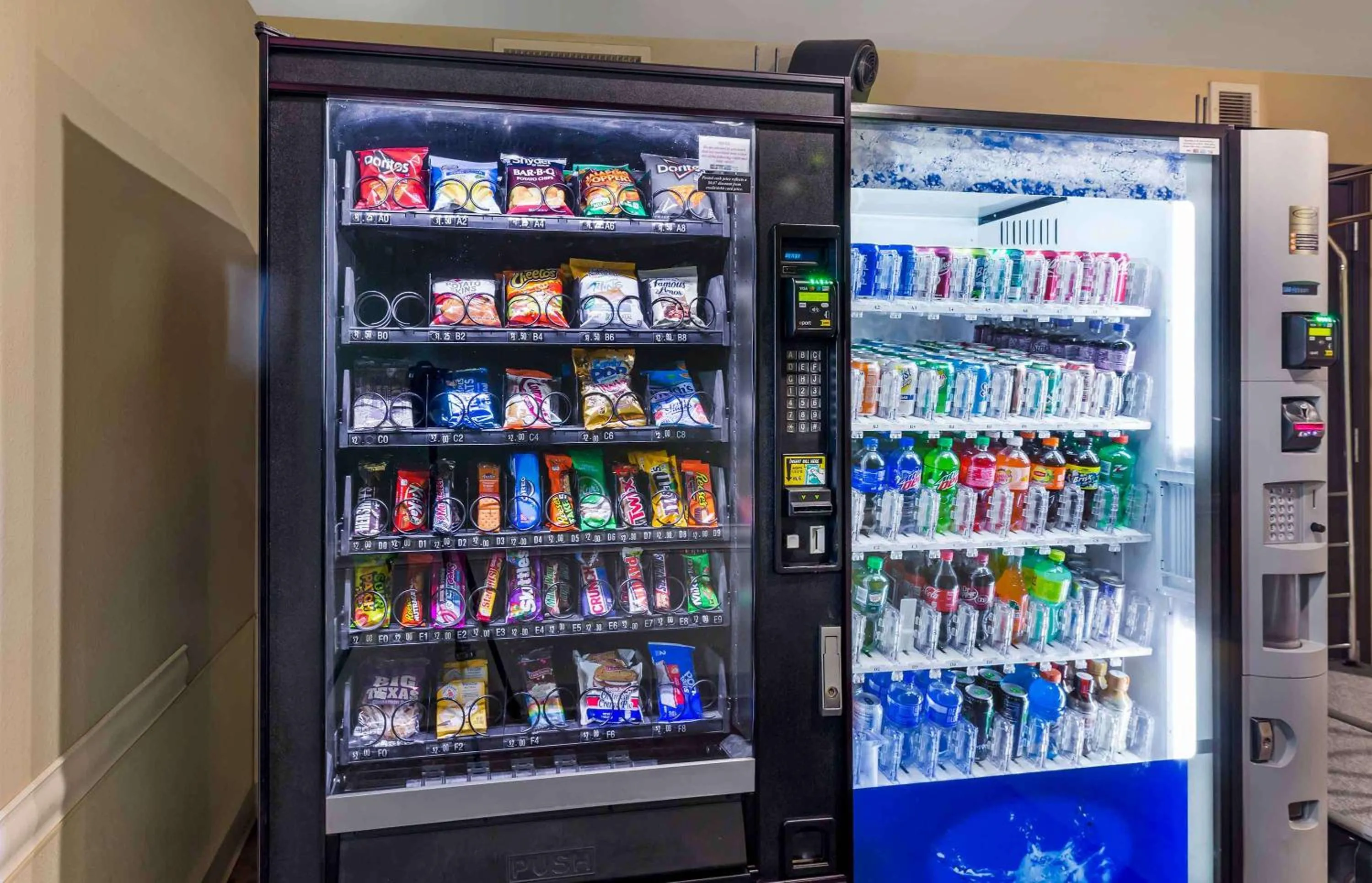 Property building in Extended Stay America Select Suites - Cleveland - Airport