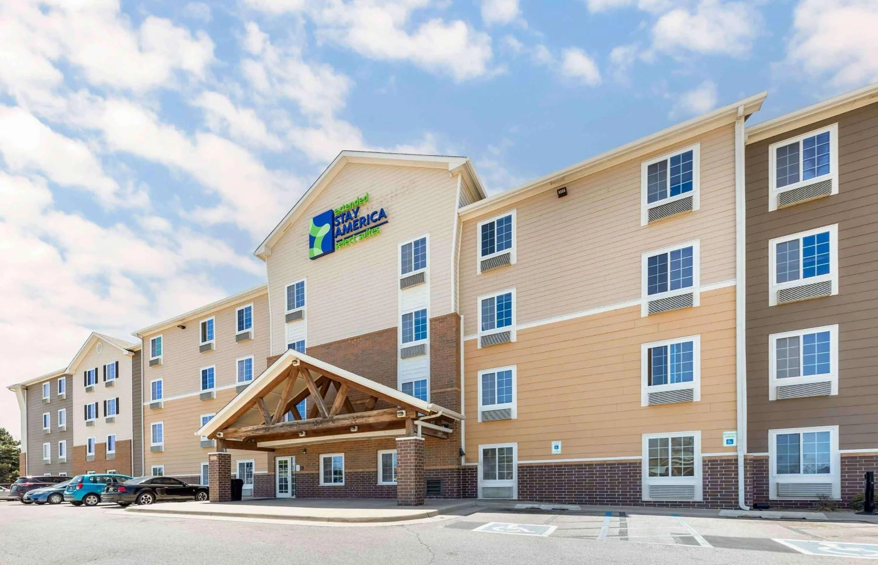 Property building in Extended Stay America Select Suites - Oklahoma City - West