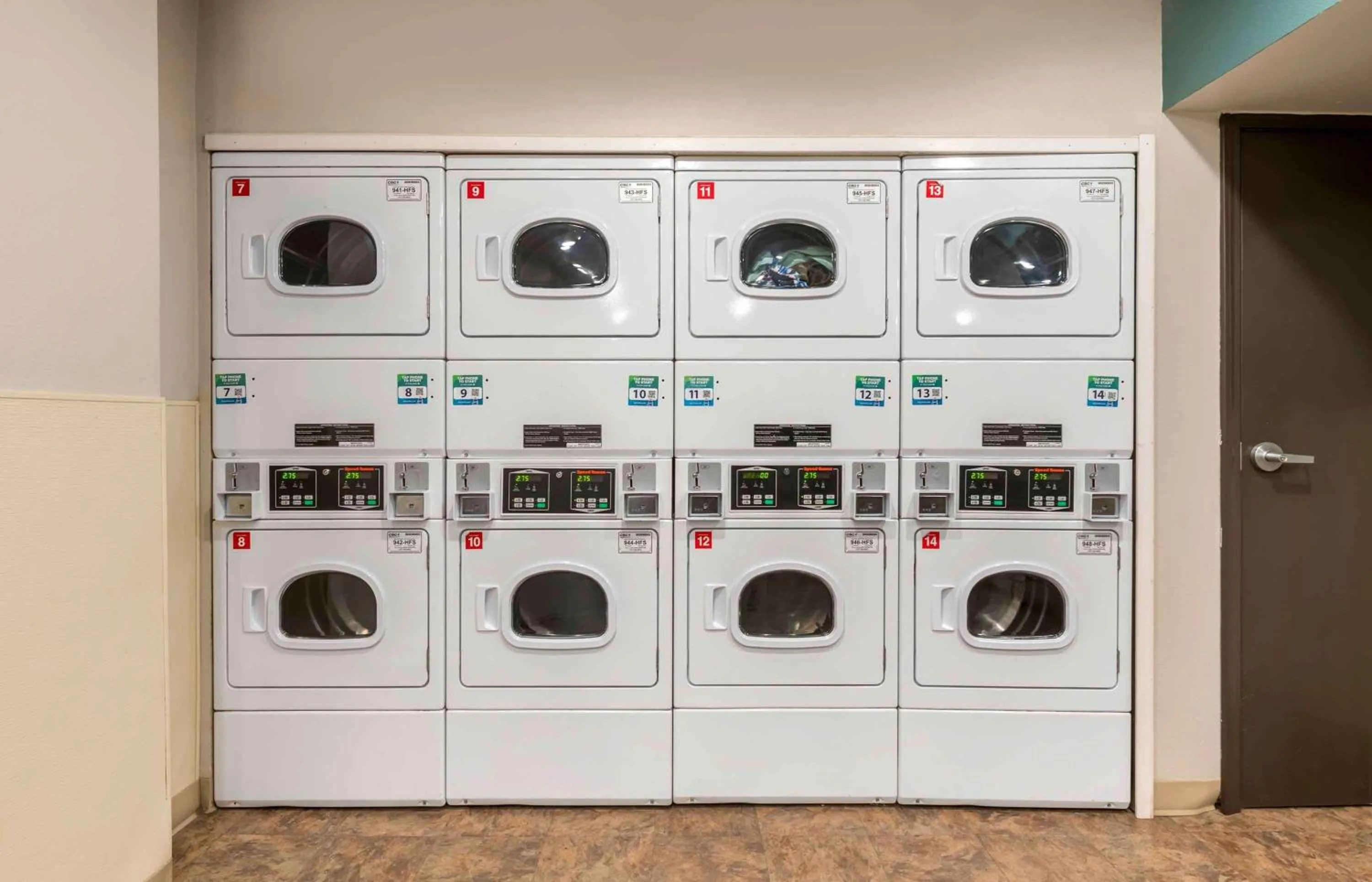 Property building in Extended Stay America Select Suites - Jacksonville - North