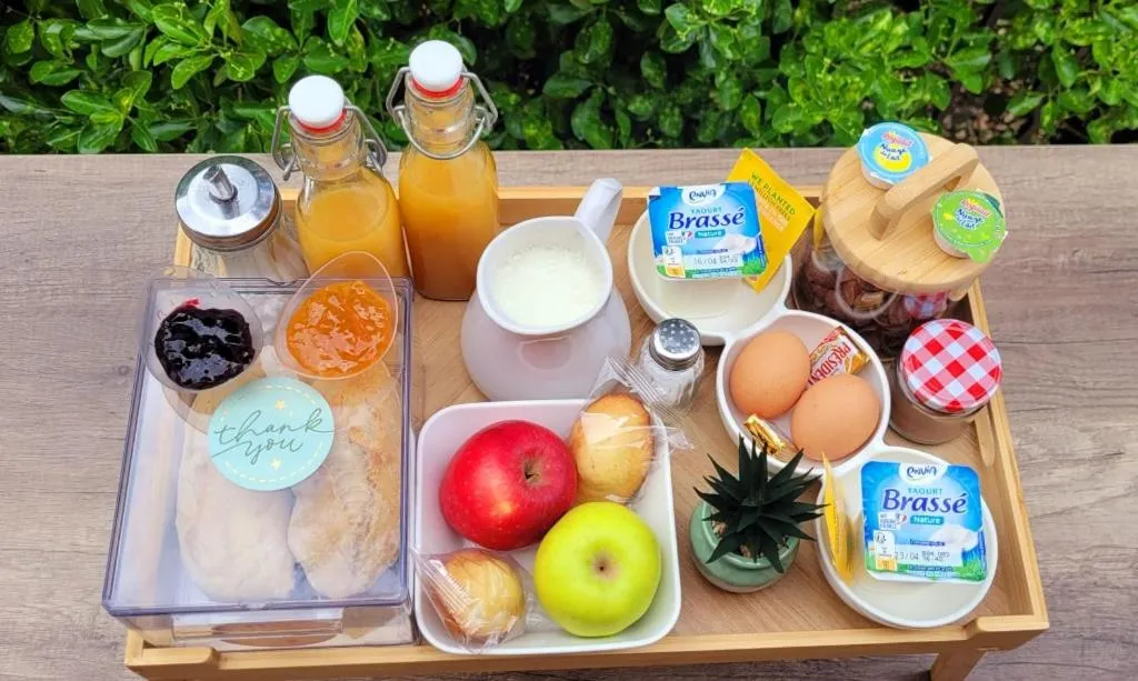 Breakfast in " LE CHABASSOLE " CHAMBRES D'HÔTES - GORGES du VERDON