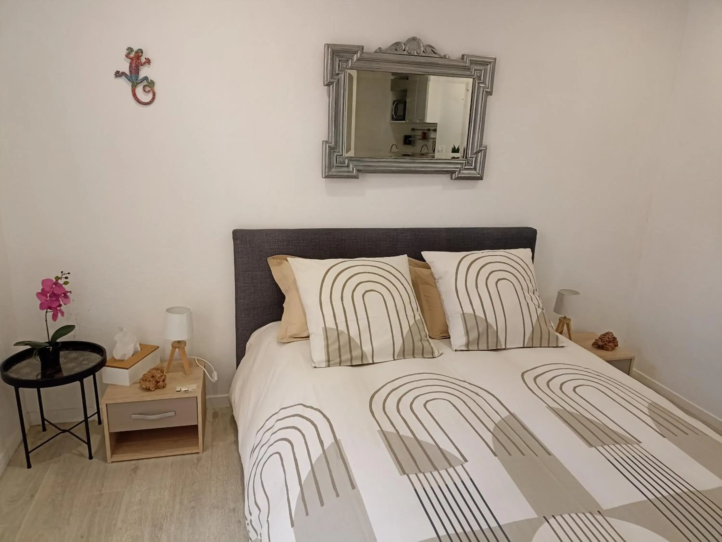 Double Room in " LE CHABASSOLE " CHAMBRES D'HÔTES - GORGES du VERDON Double Room in " LE CHABASSOLE " CHAMBRES D'HÔTES - GORGES du VERDON