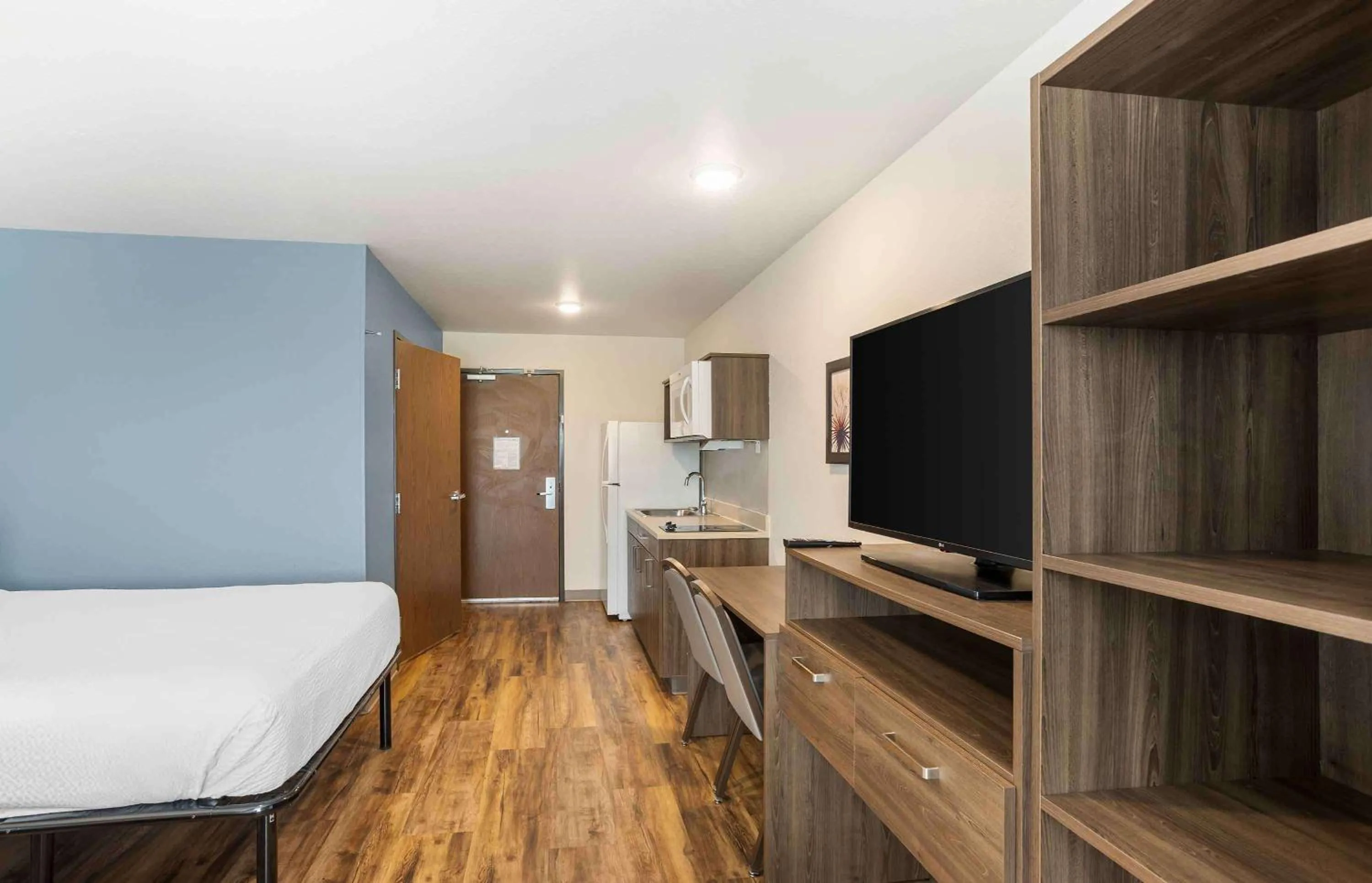 Bedroom, Bed in Extended Stay America Suites - Philadelphia - Plymouth Meeting - West