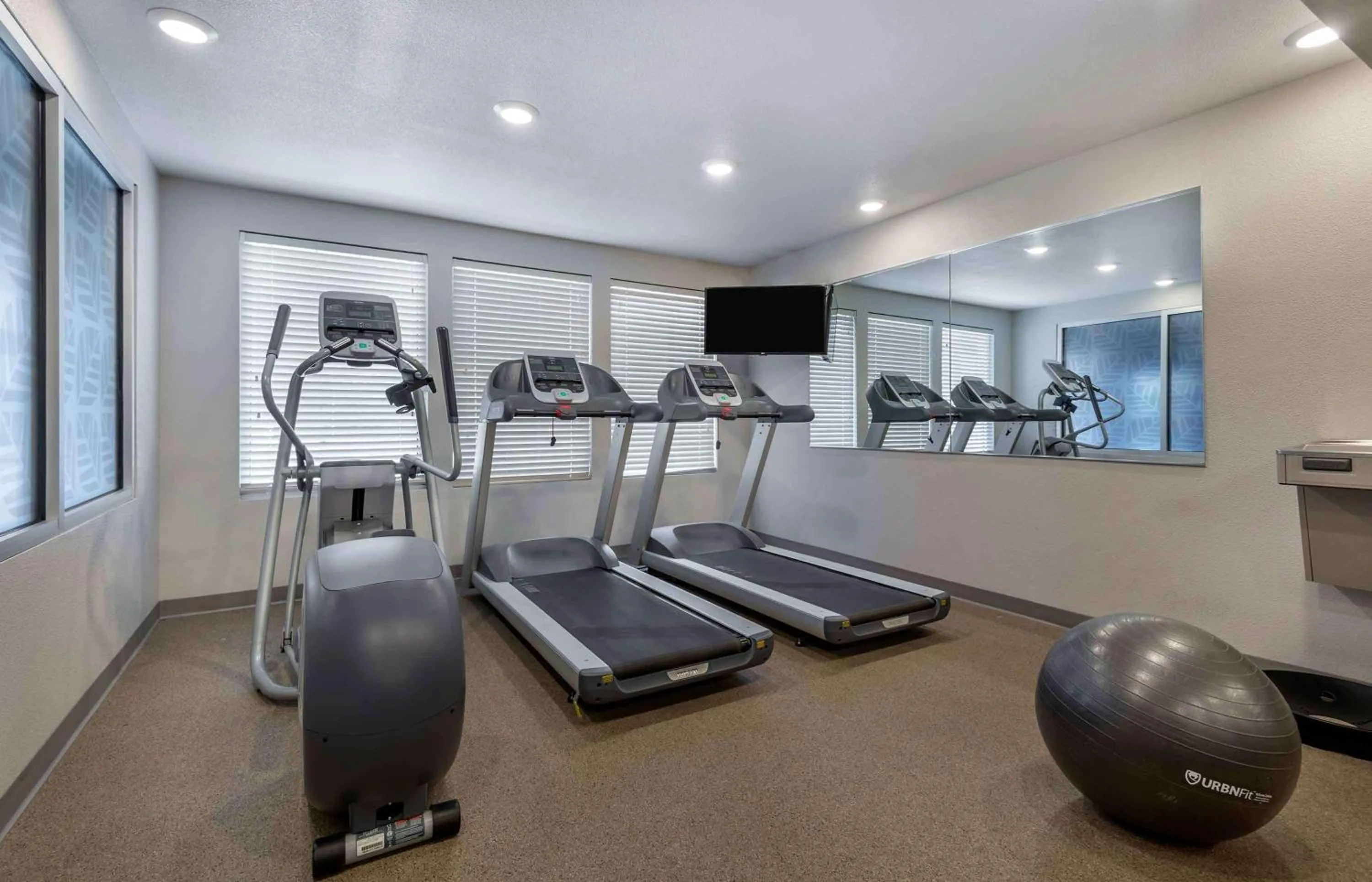 Fitness centre/facilities in Extended Stay America Suites - Norco