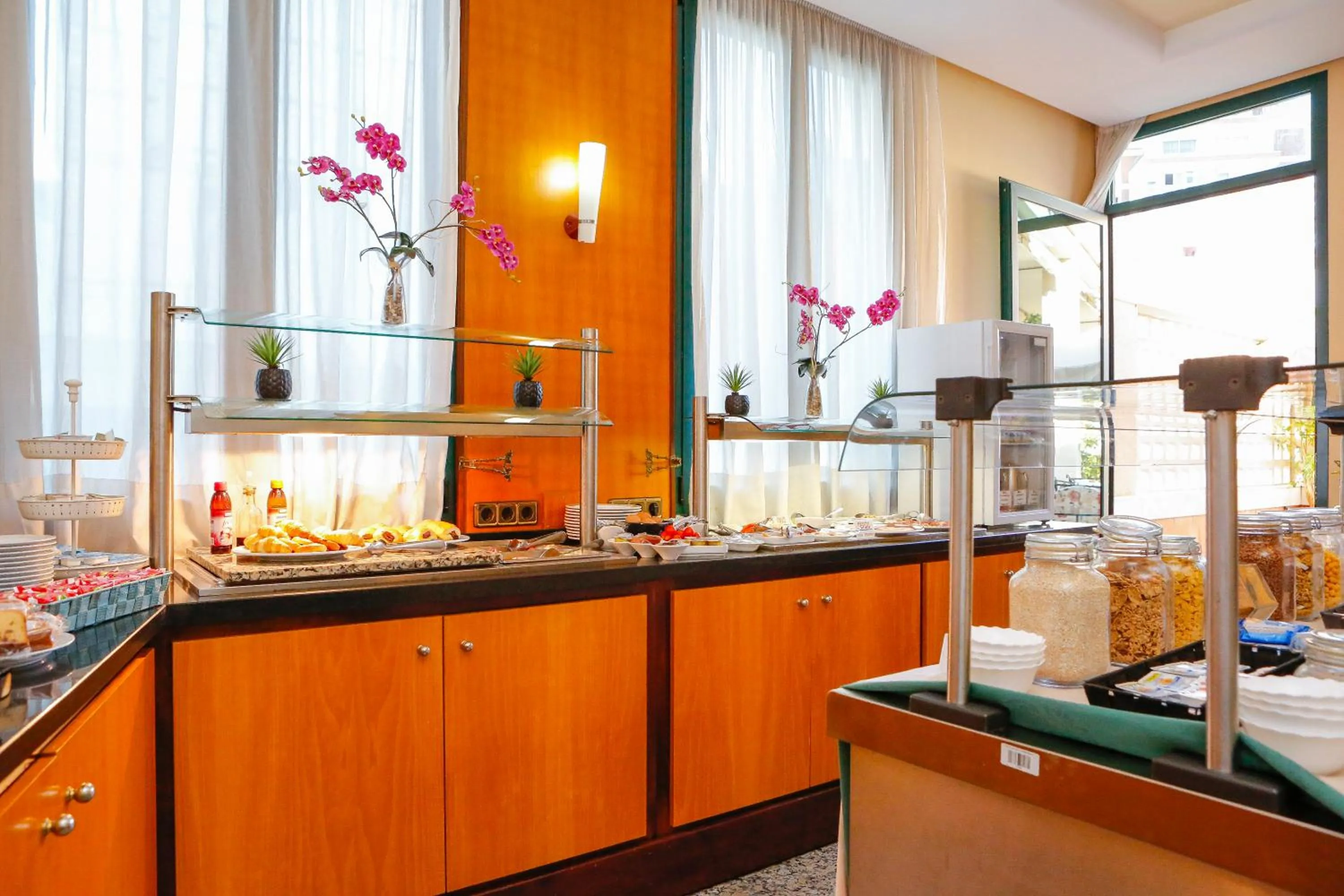 Food and drinks in Mainake Costa del Sol