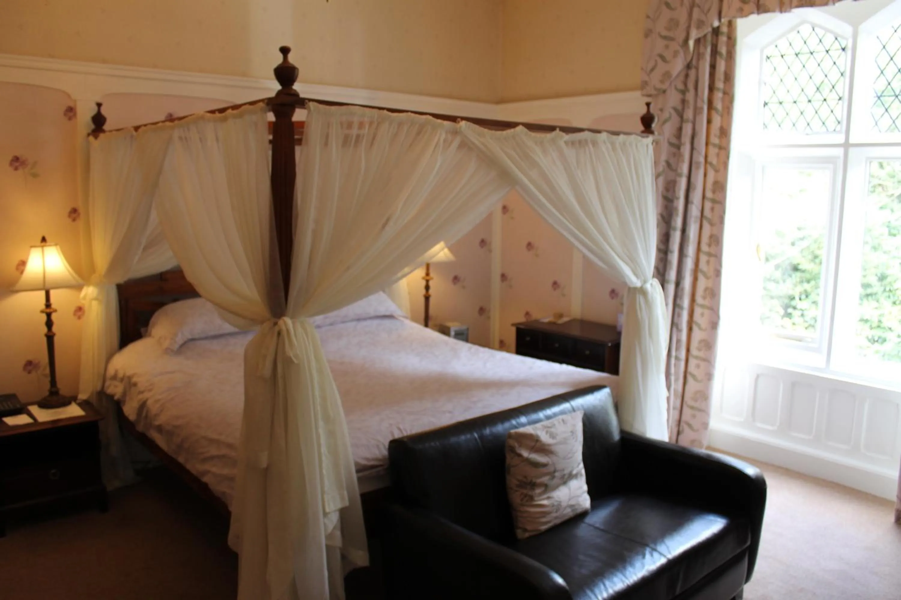 Bedroom in Oakwood Hall Hotel