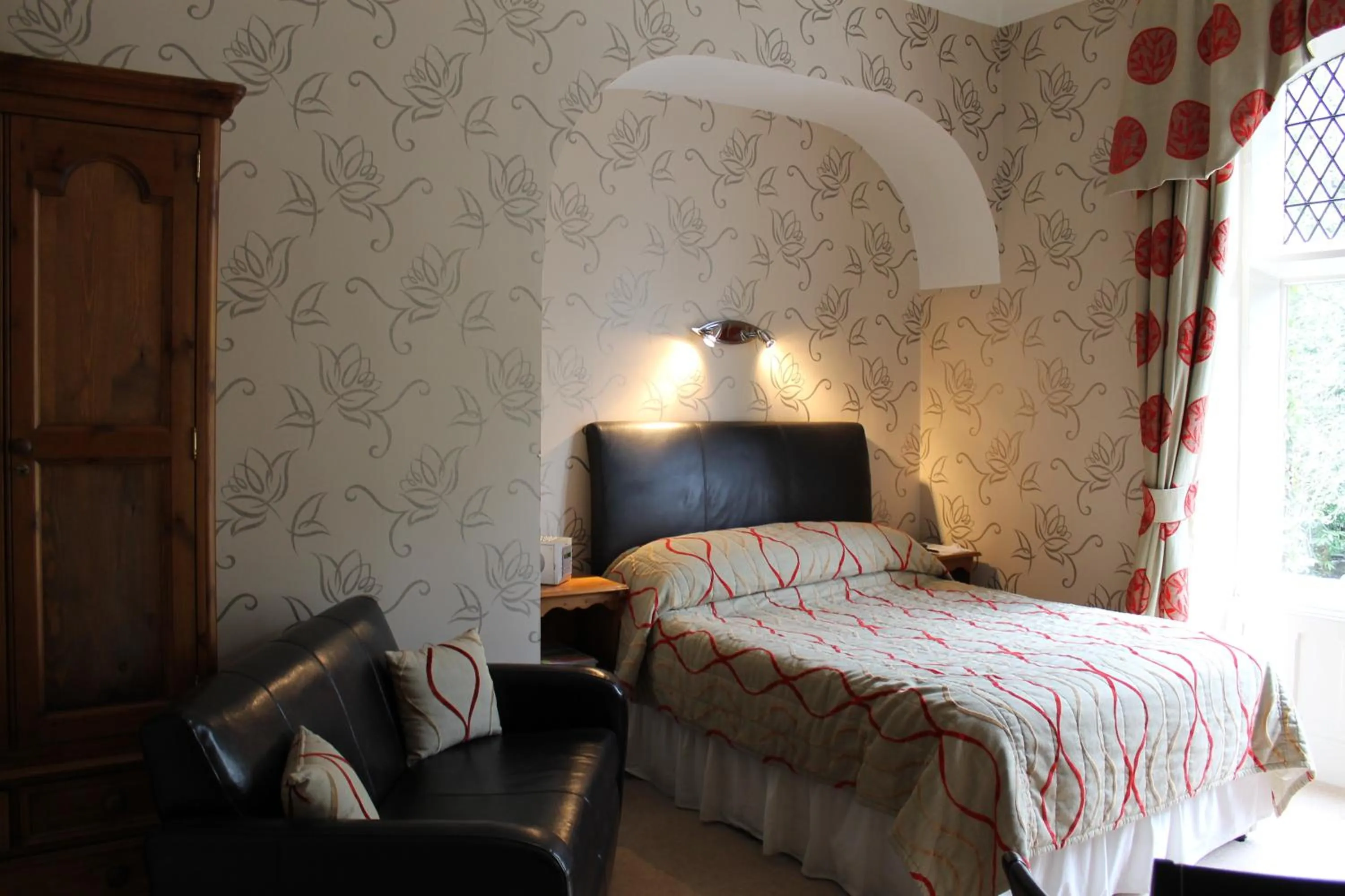 Bedroom in Oakwood Hall Hotel