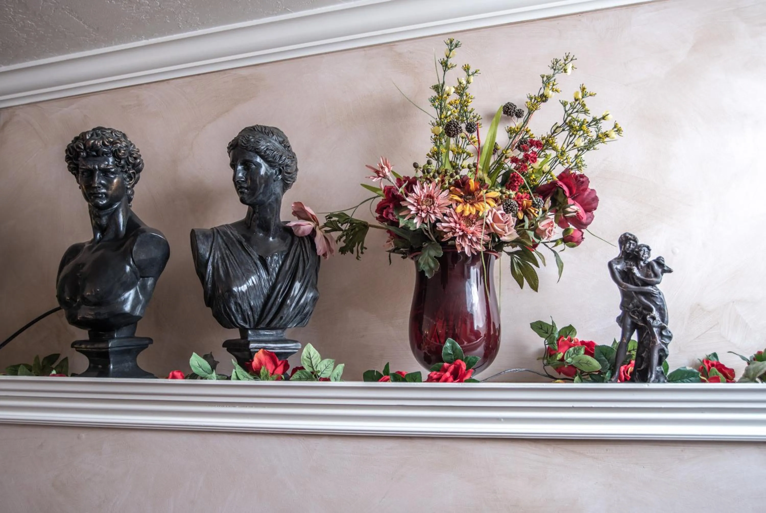 Decorative detail in The Anniversary Inn - Fifth South