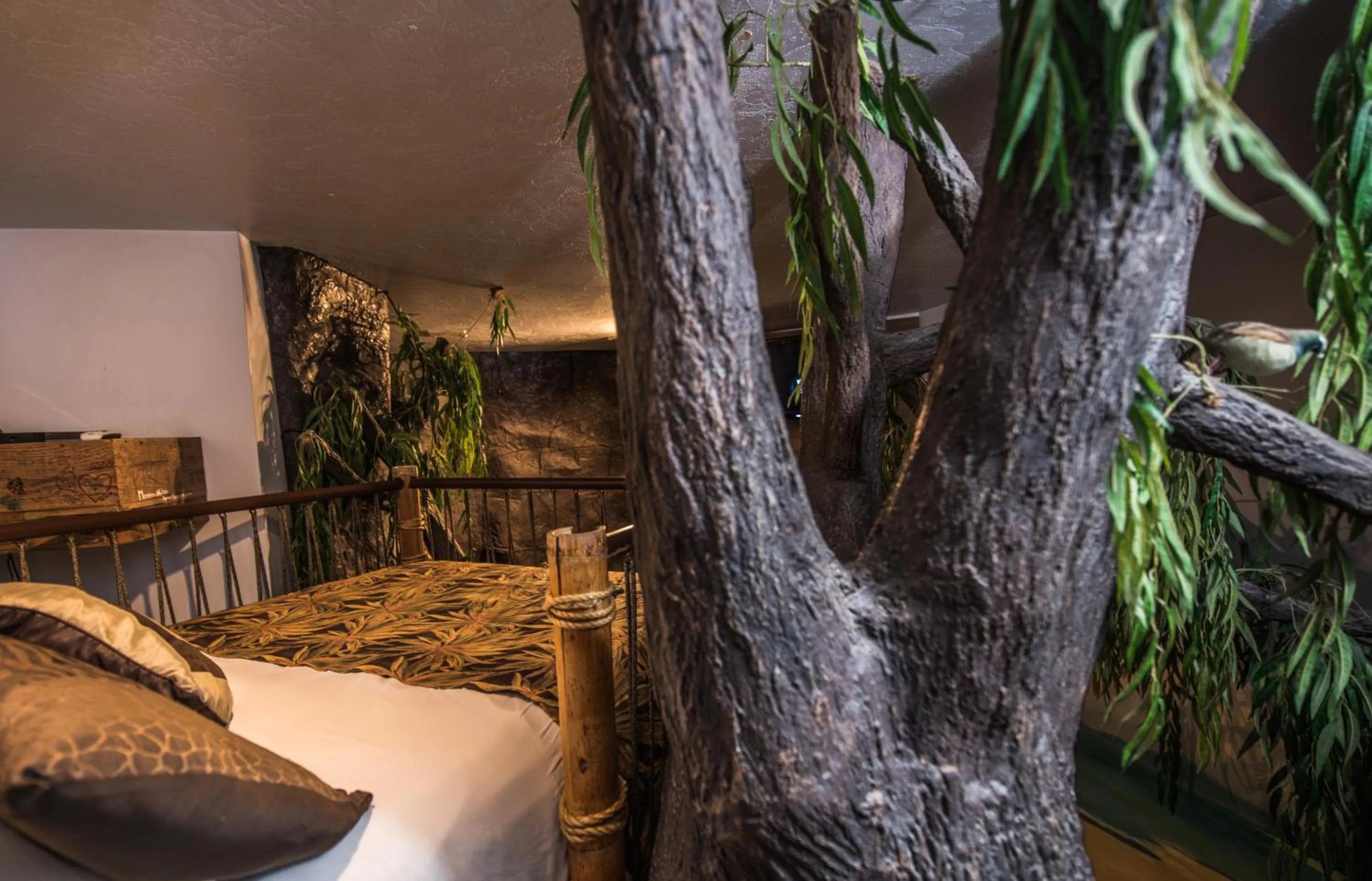 Bedroom in The Anniversary Inn - Fifth South