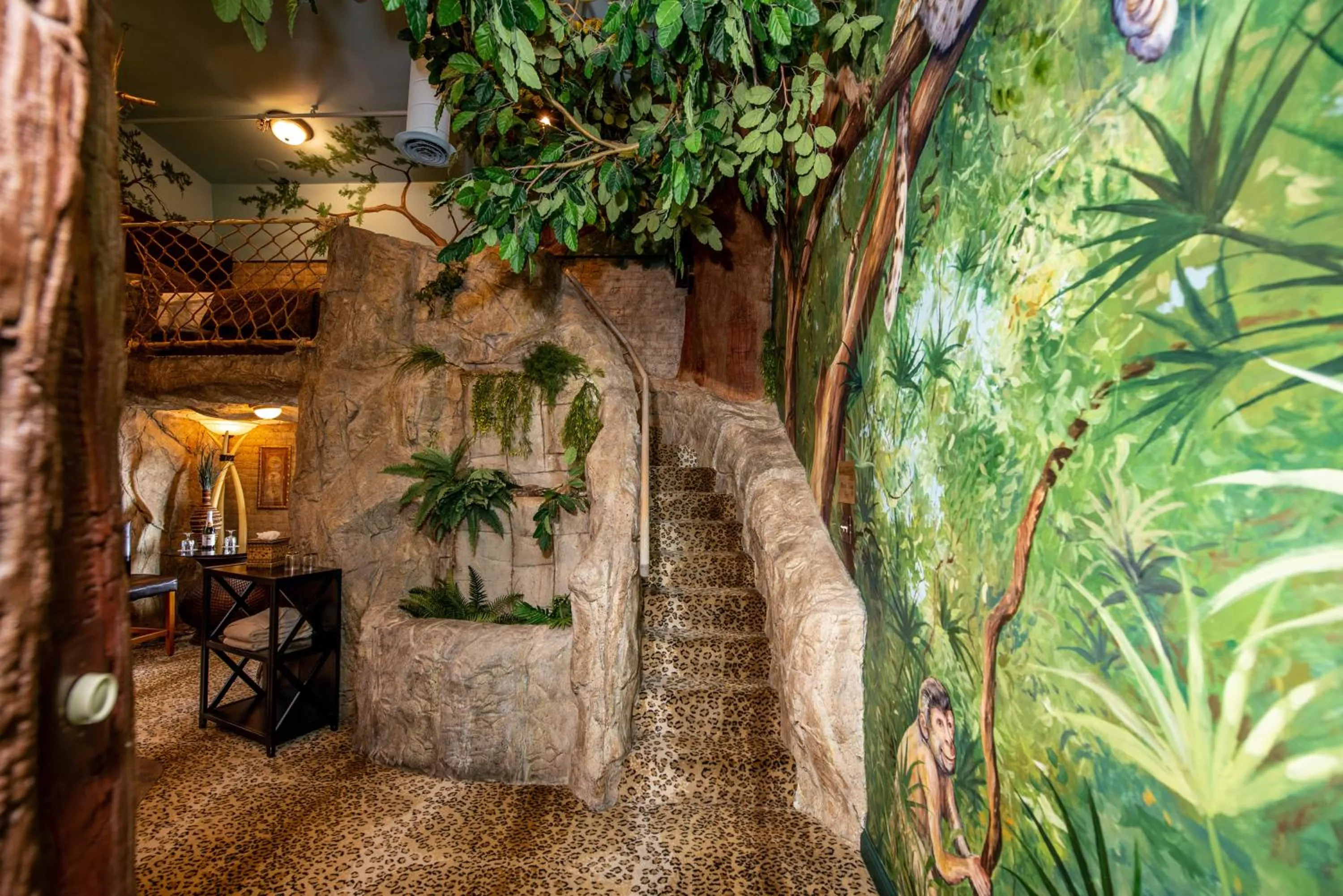 Decorative detail in The Anniversary Inn - Fifth South