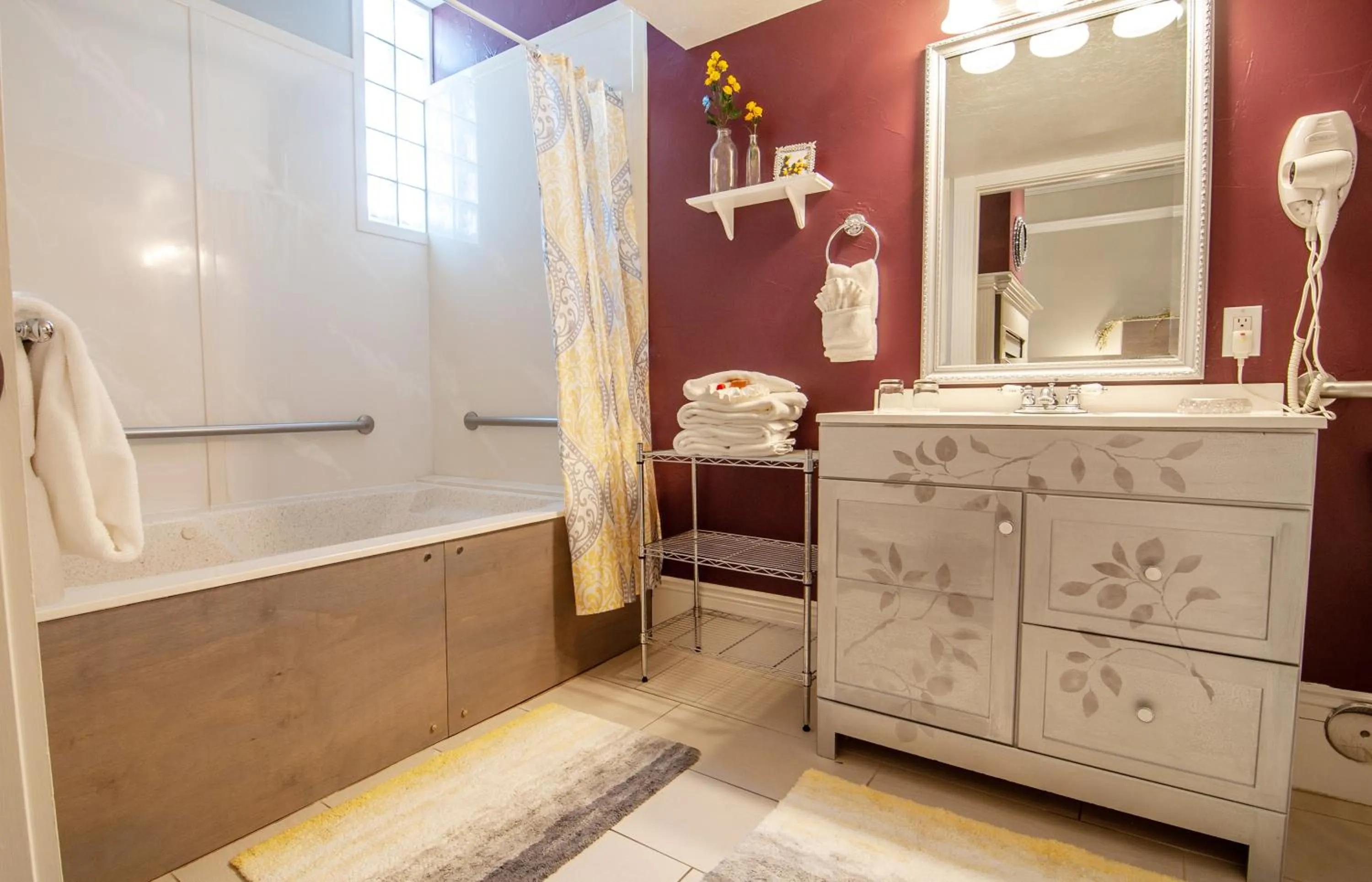 Bathroom in The Anniversary Inn - Fifth South