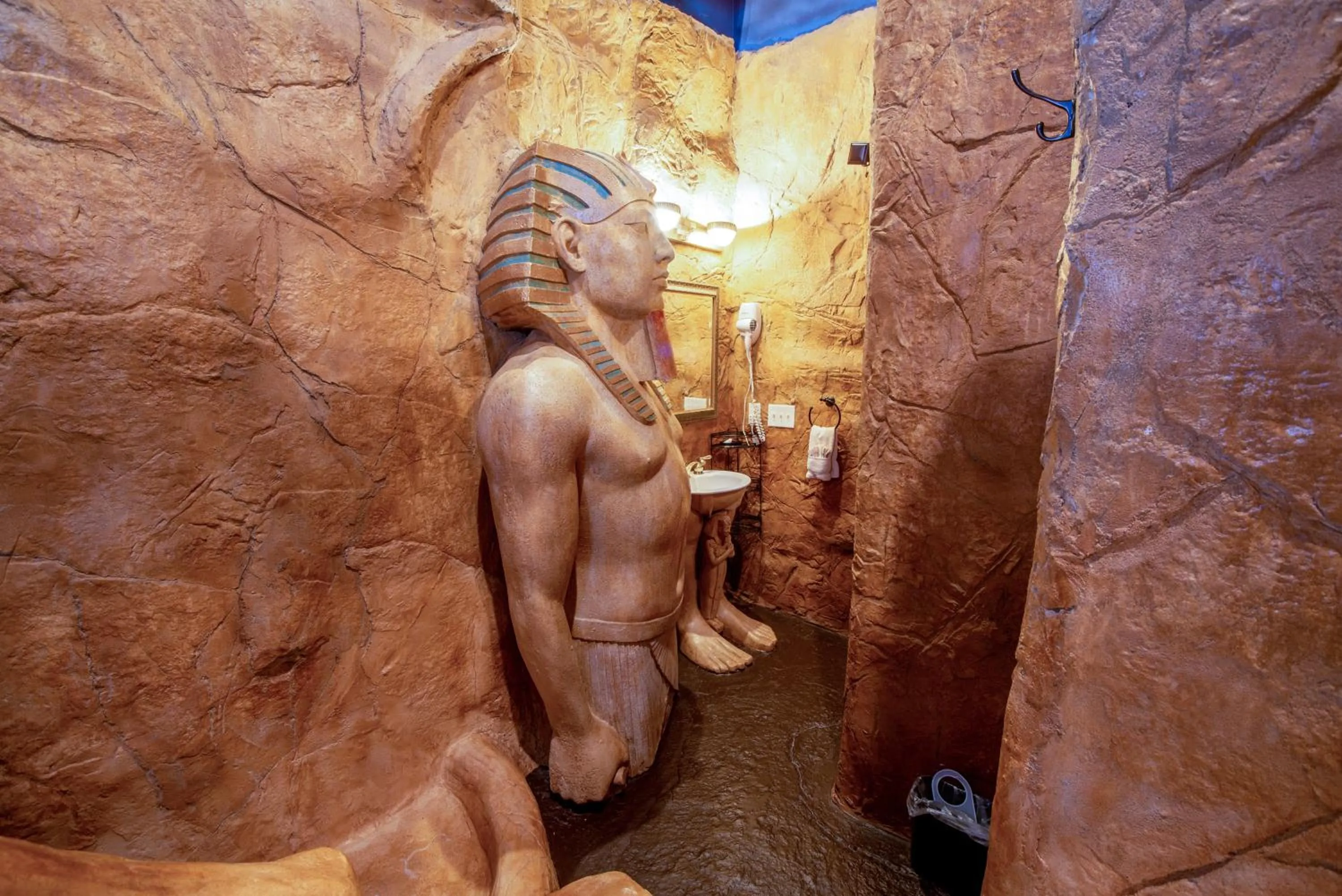 Bathroom in The Anniversary Inn - Fifth South