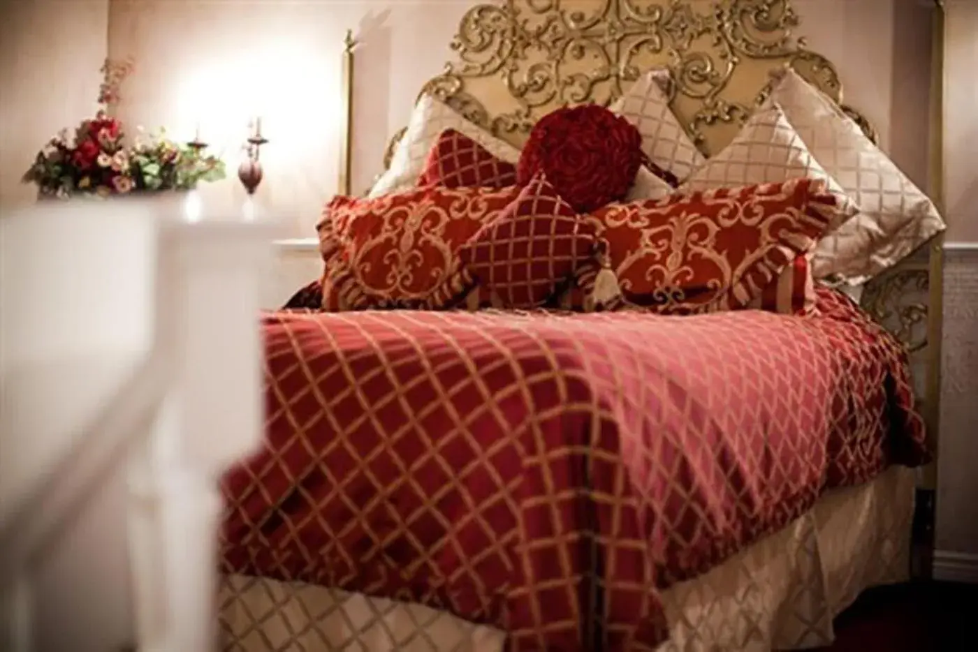 King Room with Garden View in The Anniversary Inn - Fifth South King Room with Garden View in The Anniversary Inn - Fifth South