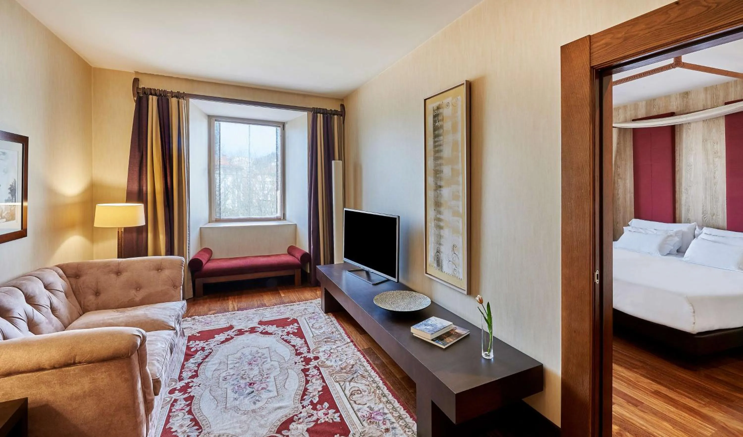 Bedroom, Bed in NH Collection Palacio de Burgos