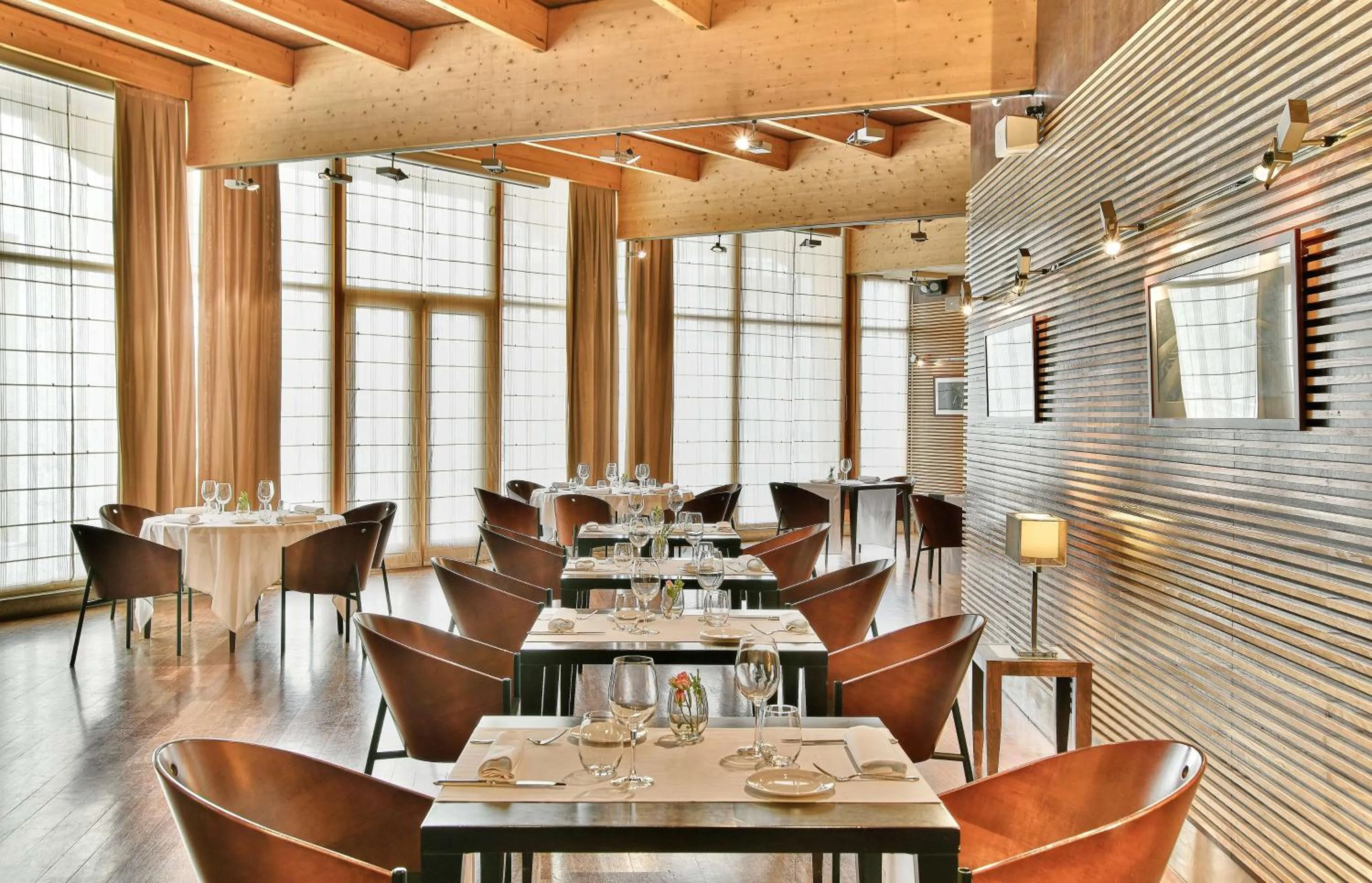 Restaurant/places to eat in NH Collection Palacio de Burgos