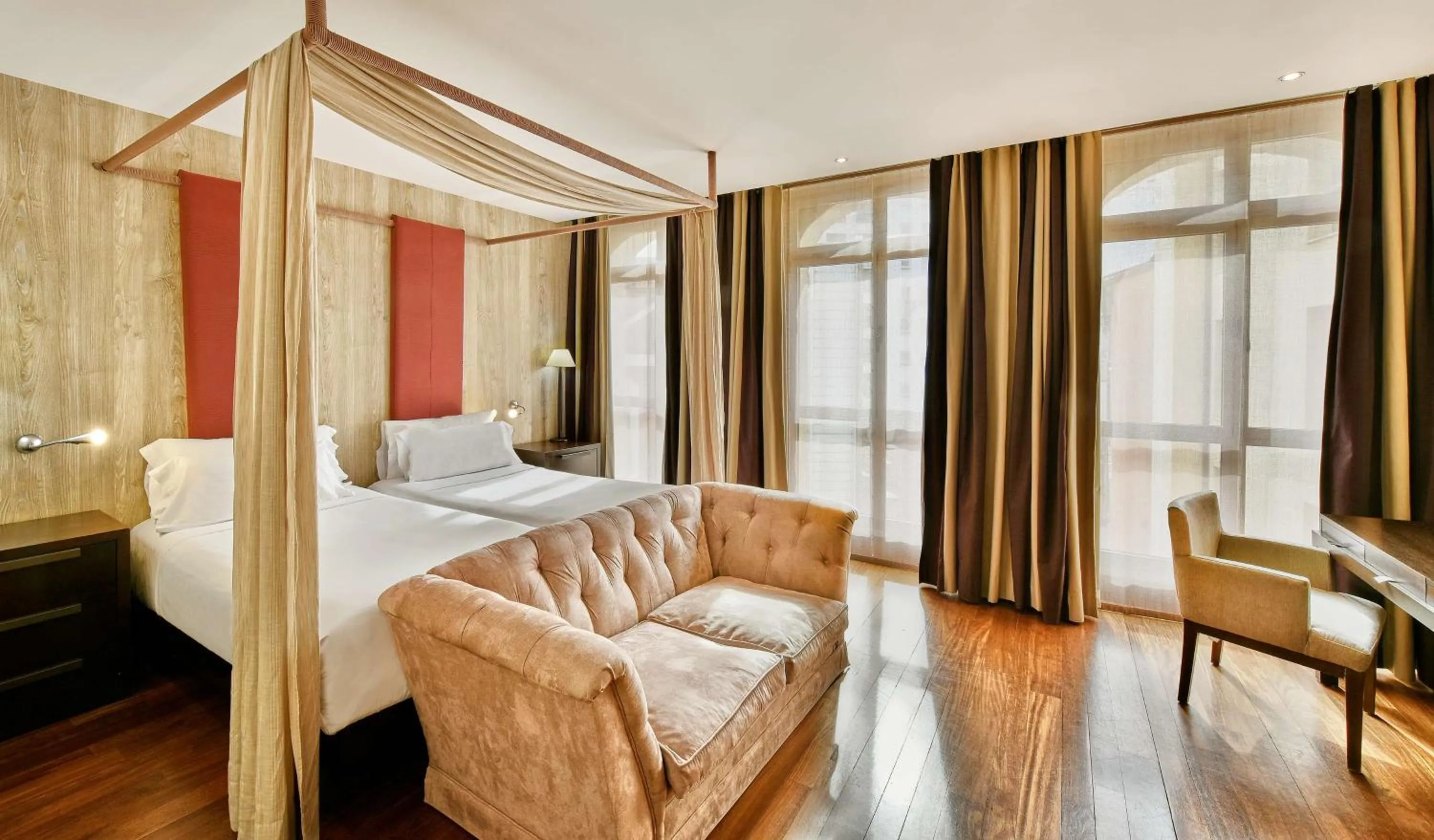 Bedroom, Bed in NH Collection Palacio de Burgos