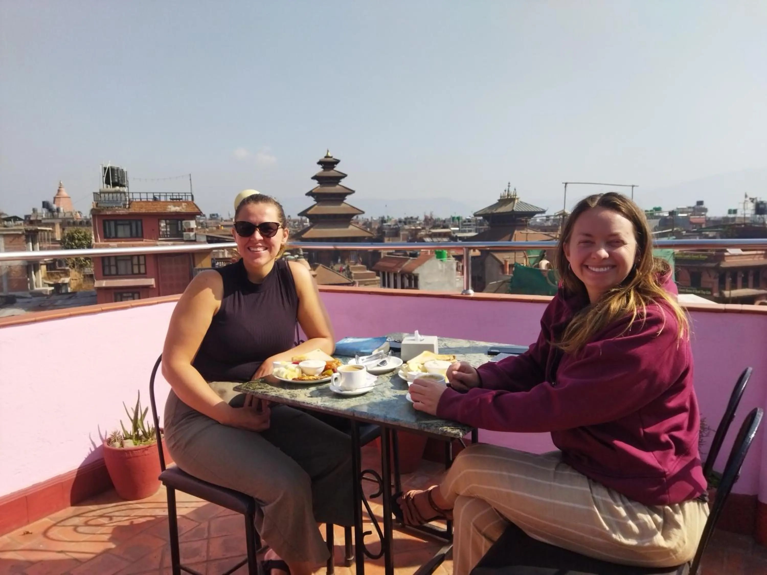 Restaurant/places to eat in HOTEL RUPAKOT AND ROOFTOP RESTAURANT