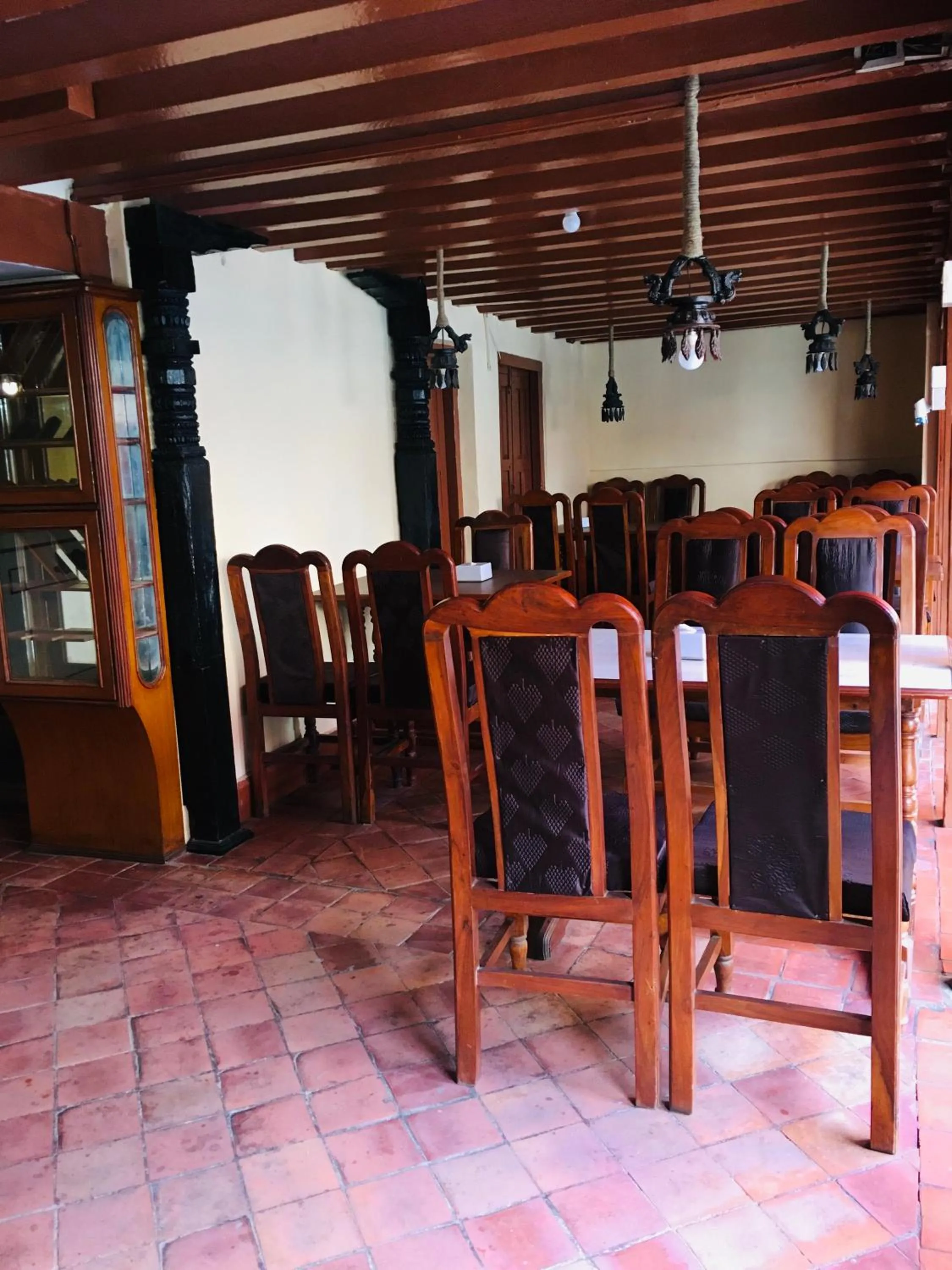 Restaurant/places to eat in HOTEL RUPAKOT AND ROOFTOP RESTAURANT