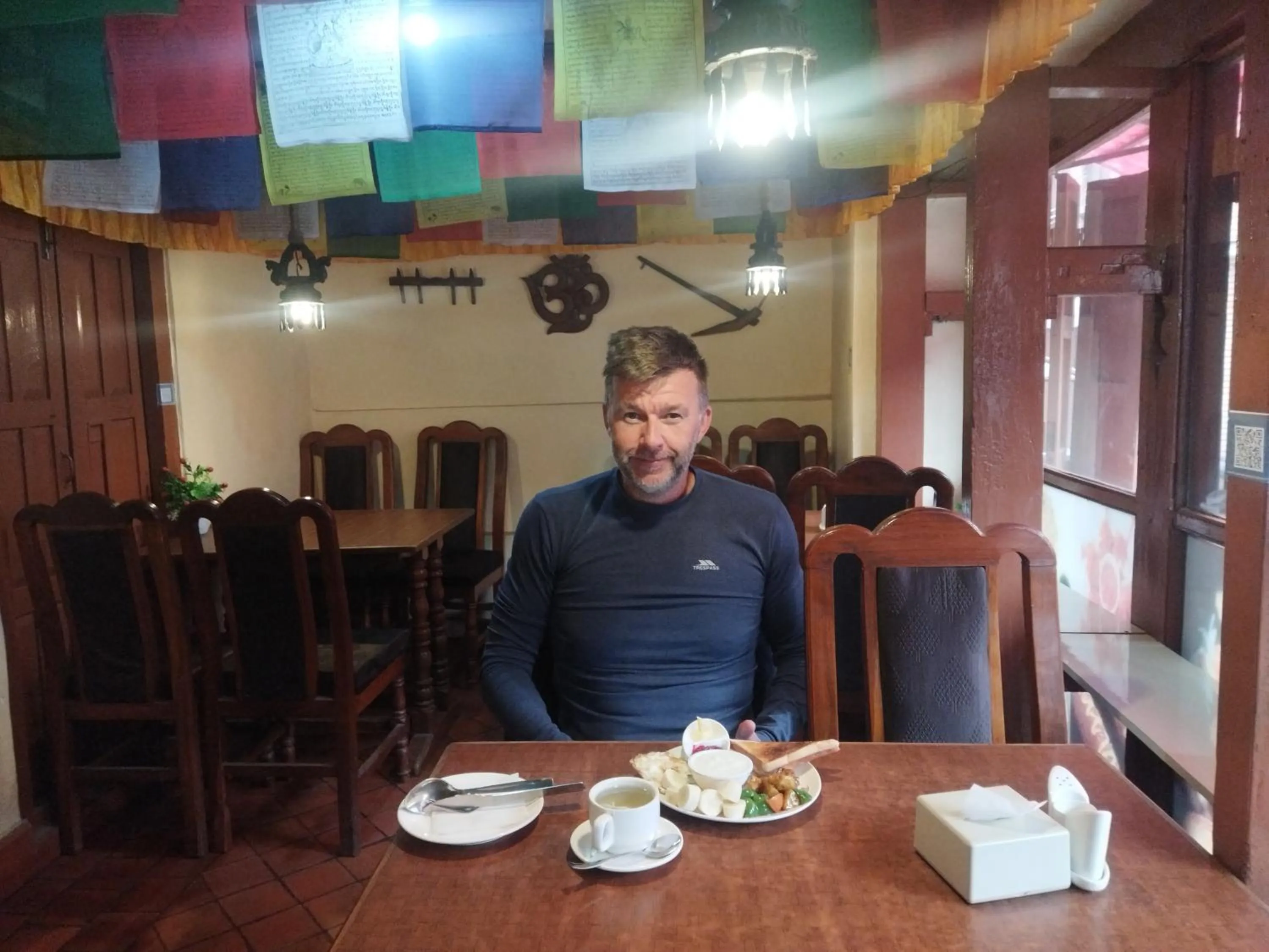 Restaurant/places to eat in HOTEL RUPAKOT AND ROOFTOP RESTAURANT