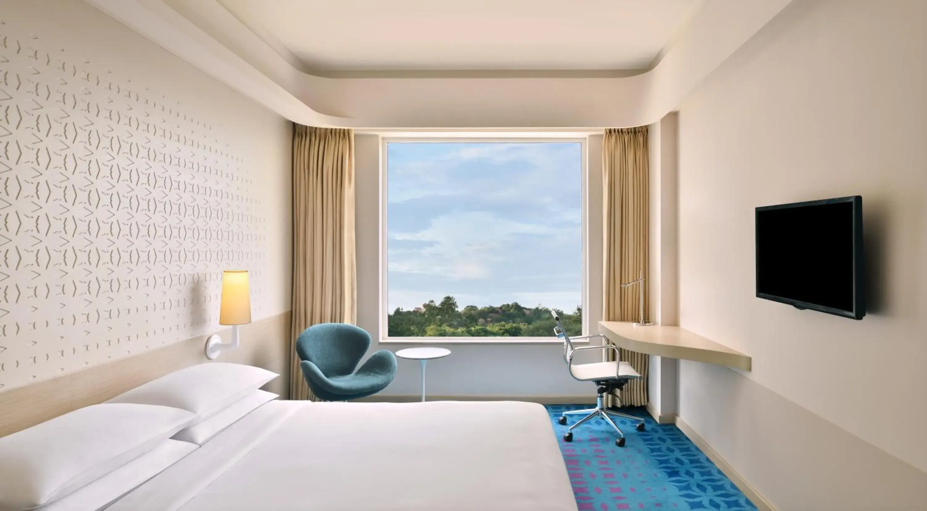 Deluxe Room, 1 Queen bed, City View - single occupancy in Fairfield by Marriott Hyderabad Gachibowli Deluxe Room, 1 Queen bed, City View - single occupancy in Fairfield by Marriott Hyderabad Gachibowli