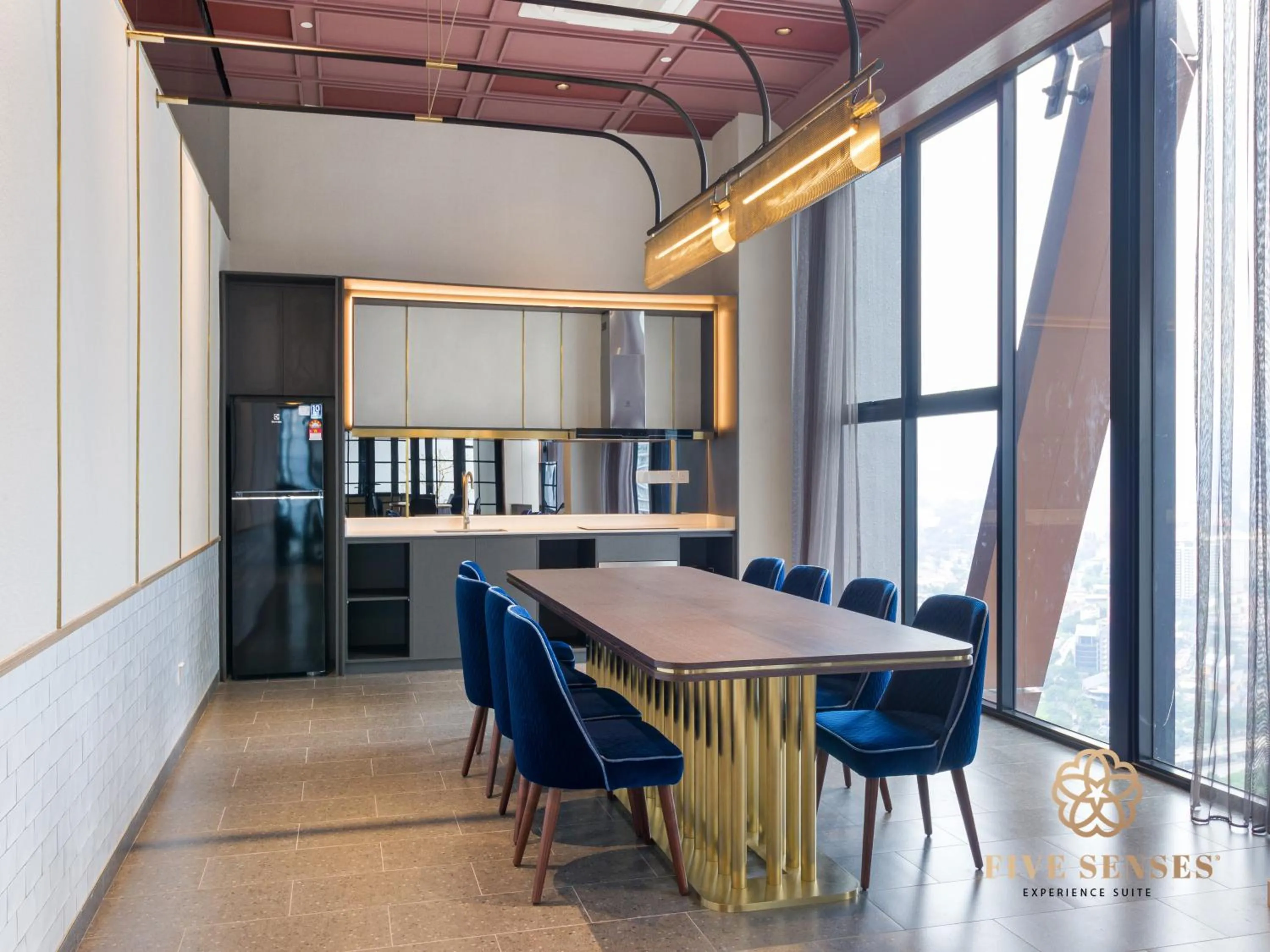 Business facilities in Scarletz Suites Kuala Lumpur, Five Senses