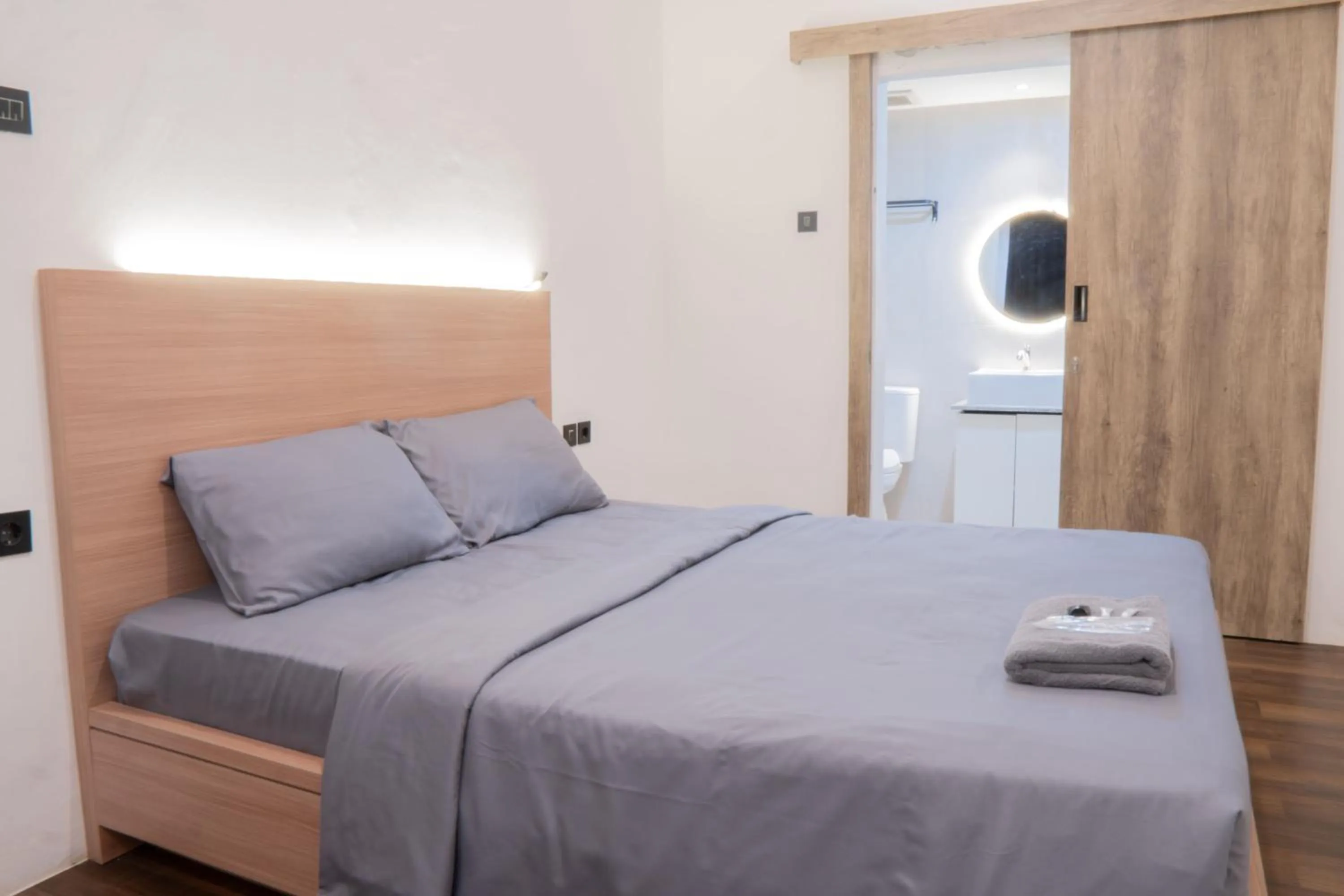 Bed in DS Colive Sinabung